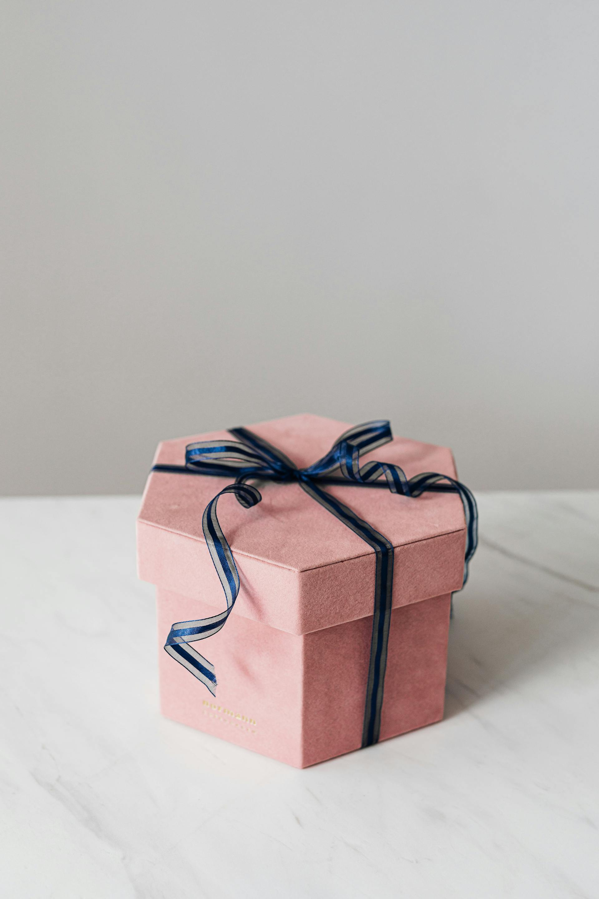 Eine Geschenkbox | Quelle: Pexels