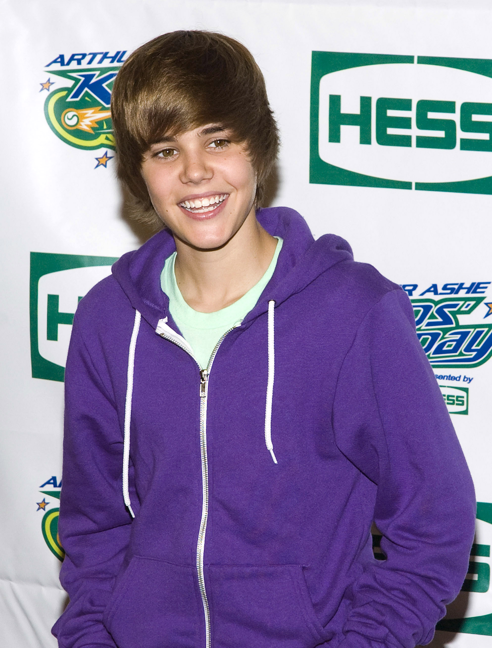 Justin Bieber besucht den Arthur Ashe Kids Day 2009 im USTA Billie Jean King National Tennis Center am 29. August 2009 in New York City | Quelle: Getty Images