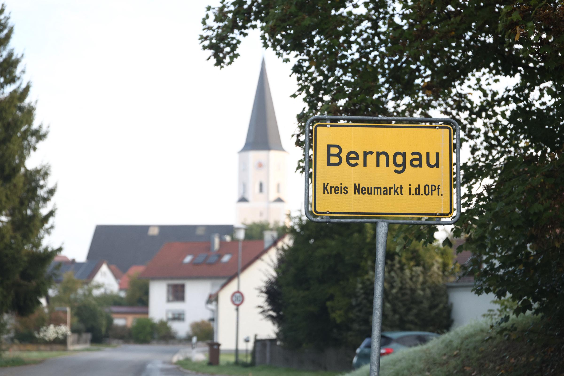 Das Ortsschild von Berngau | Quelle: Getty Images
