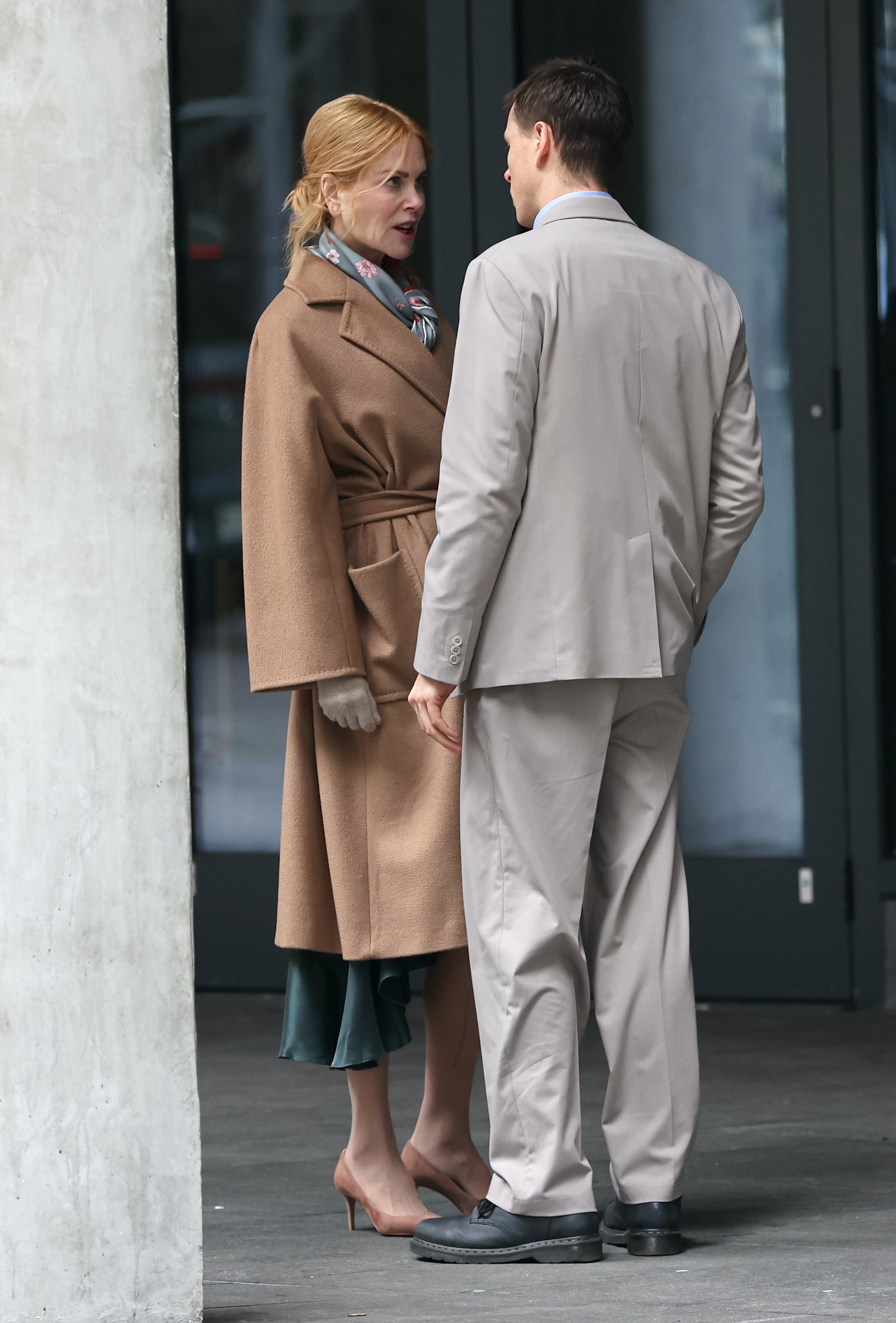 Nicole Kidman und Harris Dickinson bei Dreharbeiten am Set des Films "Babygirl" in New York City | Quelle: Getty Images