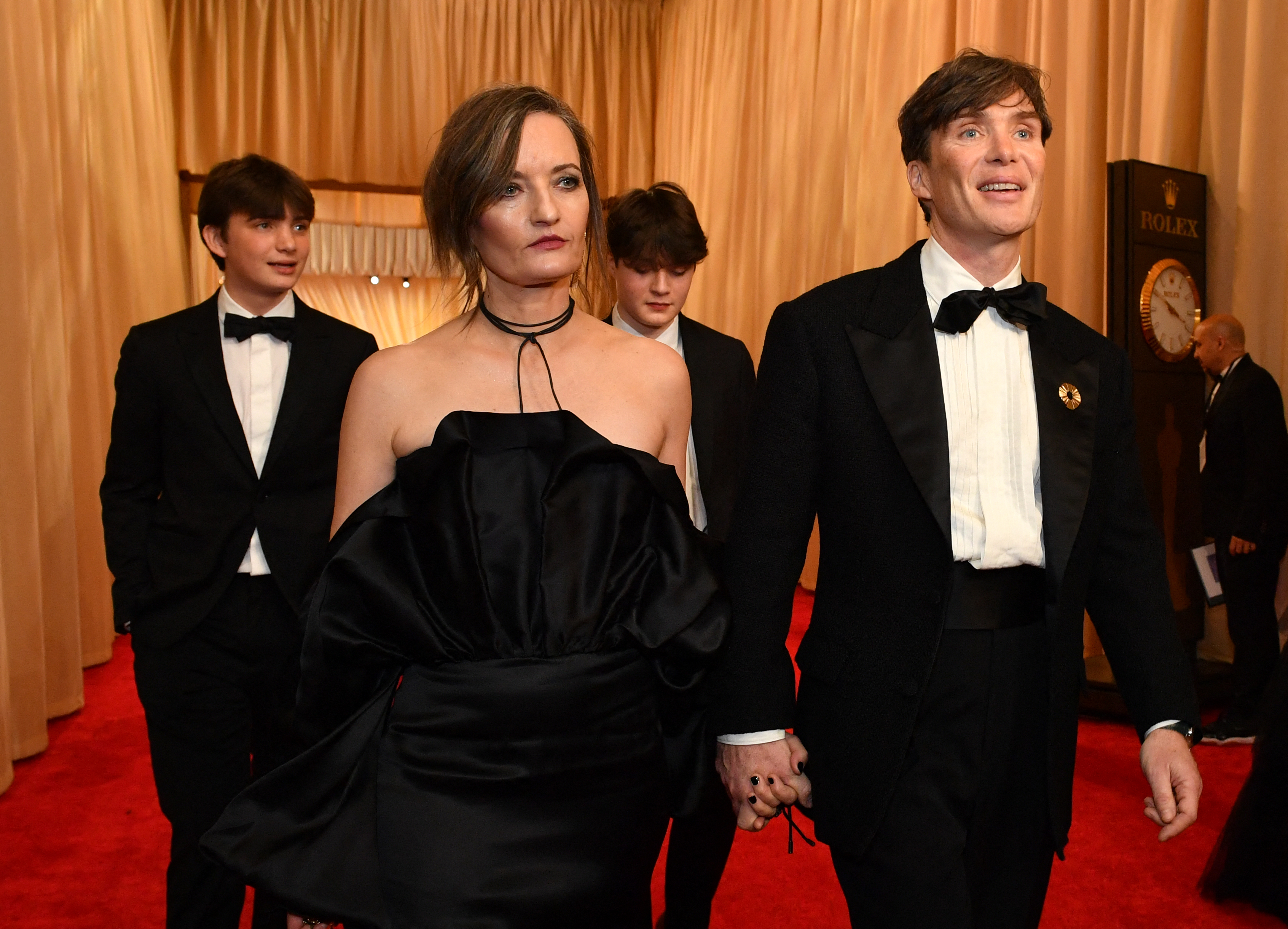 Cillian Murphy kommt mit seiner Familie zu den 96th Annual Academy Awards in Hollywood, Kalifornien am 10. März 2024 | Quelle: Getty Images