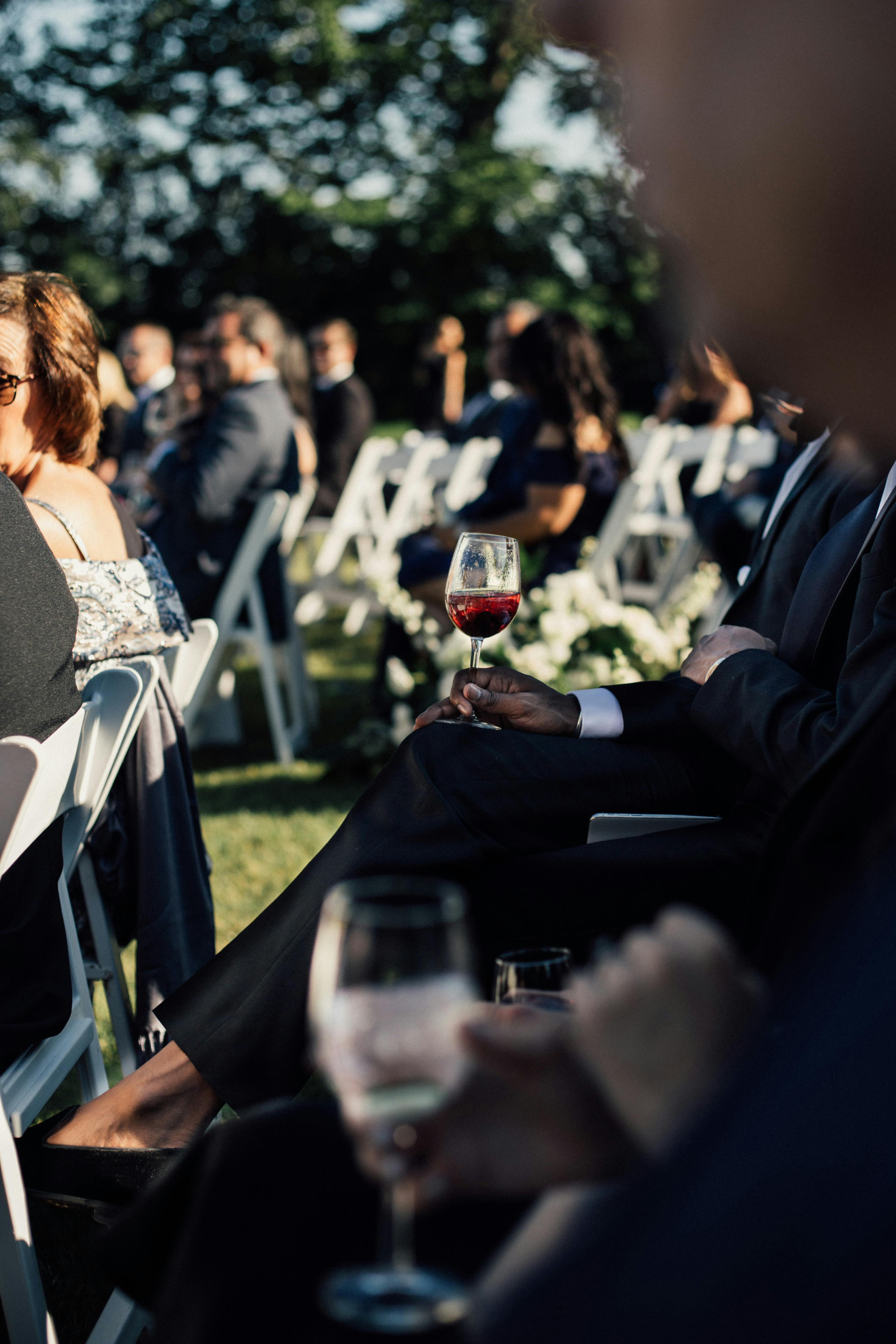 Gäste bei einer Hochzeit | Quelle: Pexels