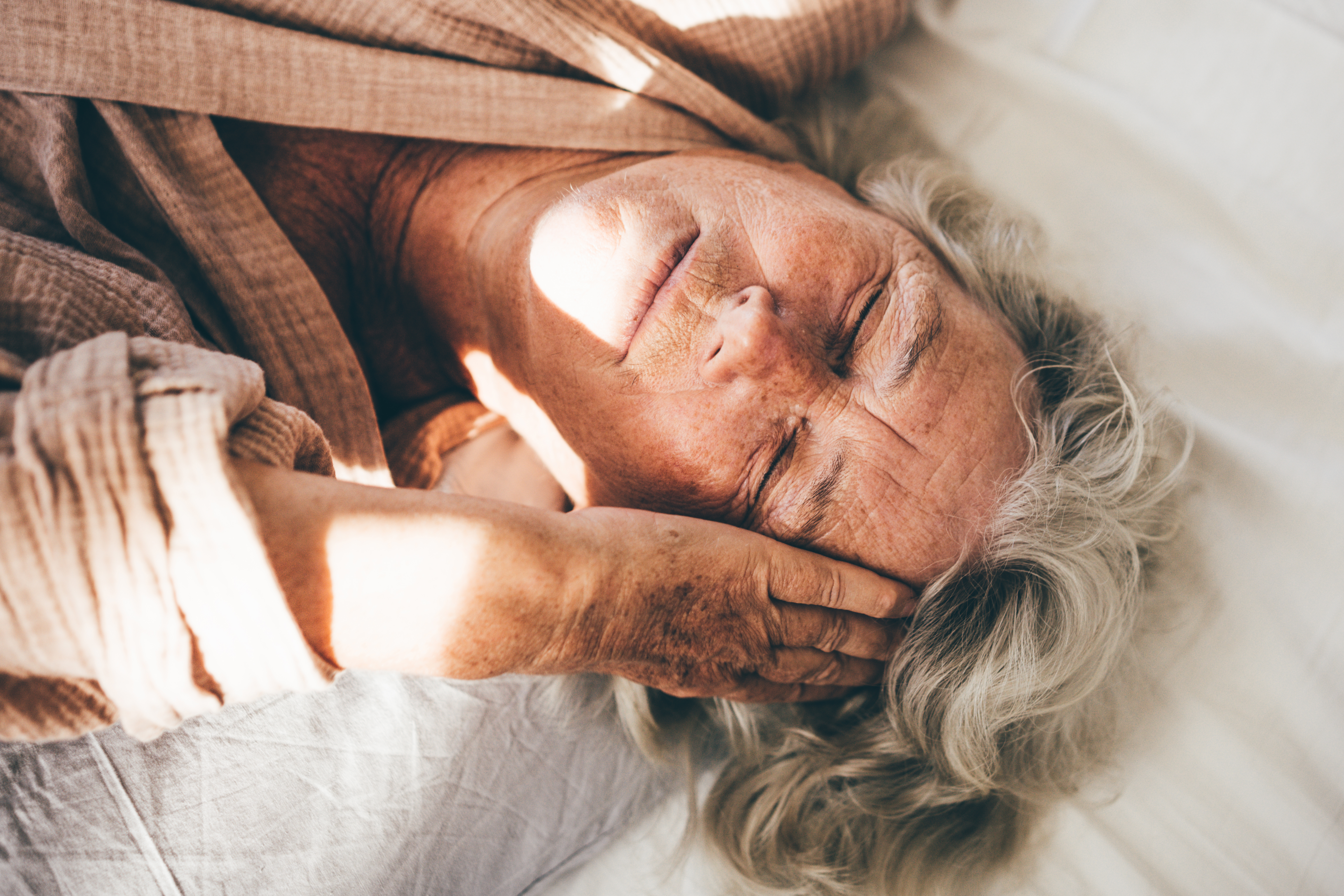 Ältere Frau im Schlaf | Quelle: Getty Images