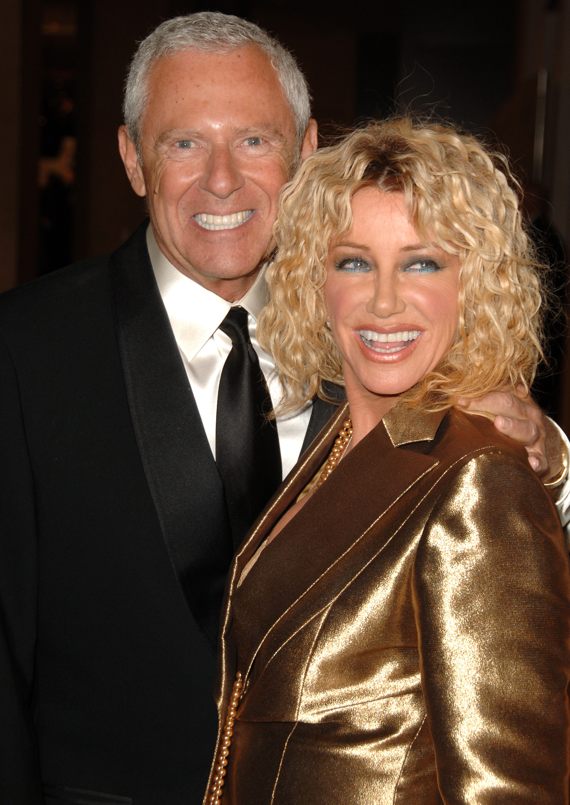 Alan Hamel und Suzanne Somers auf dem Mercedes-Benz Presents the 17th Carousel of Hope Ball | Quelle: Getty Images