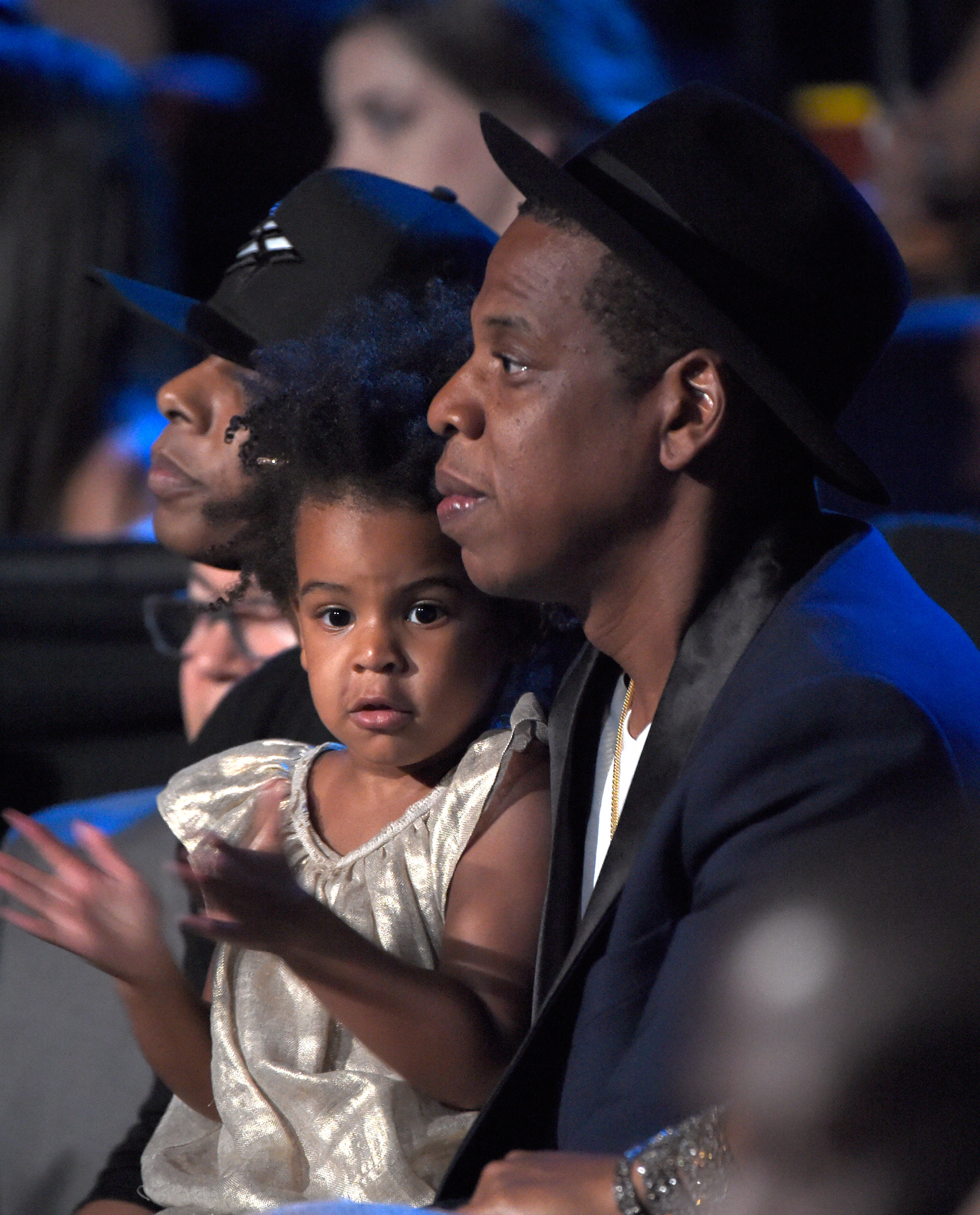Blue Ivy Carter und Jay Z im Publikum beim Auftritt von Beyonce bei den MTV Video Music Awards 2014 am 24. August 2014 in Inglewood, Kalifornien | Quelle: Getty Images