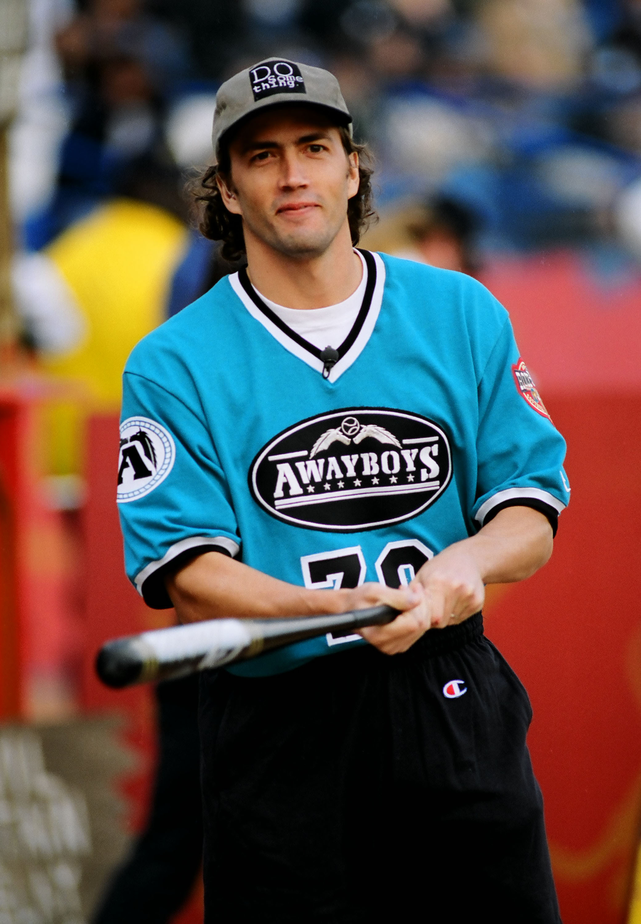 Der junge Schauspieler beim 8. jährlichen Rock 'n Jock Softball von MTV am 6. September 1997 | Quelle: Getty Images