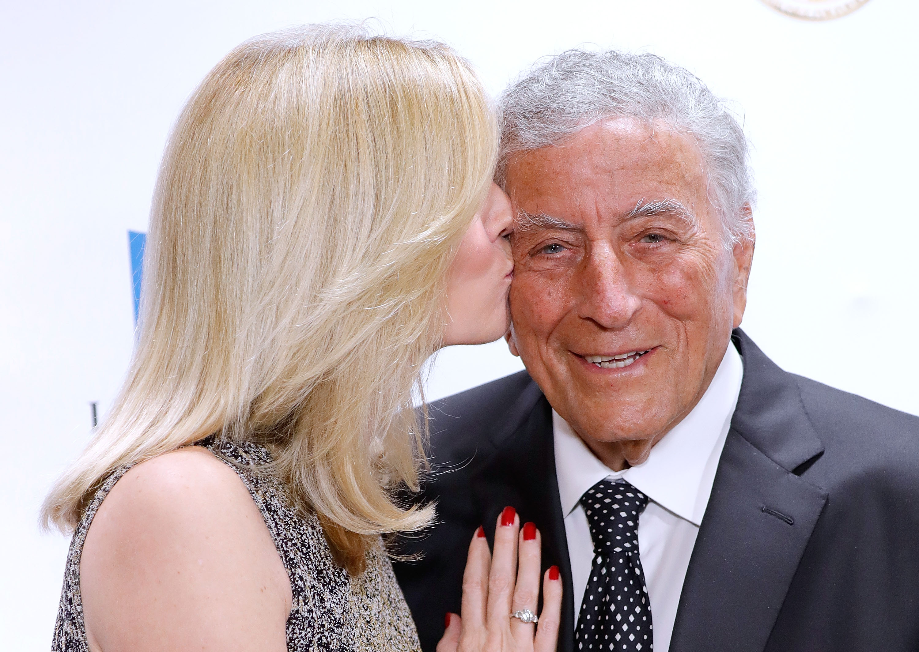 Susan Crow und Tony Bennett beim Gershwin Prize Honoree's Tribute Concert am 15. November 2017 in Washington, DC. | Quelle: Getty Images