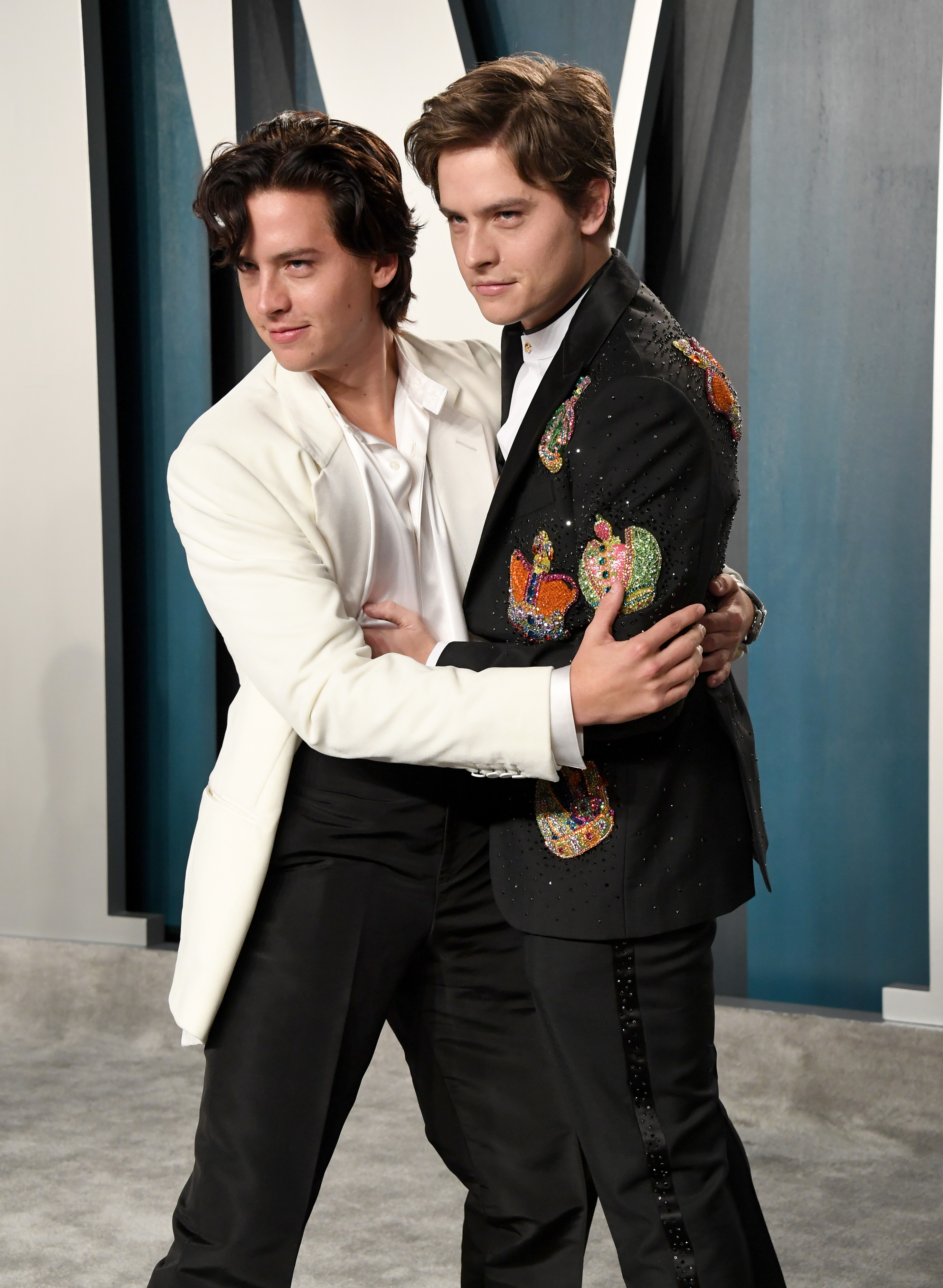 Cole und Dylan Sprouse auf der Vanity Fair Oscar Party 2020 am 9. Februar 2020 in Beverly Hills, Kalifornien. | Quelle: Getty Images