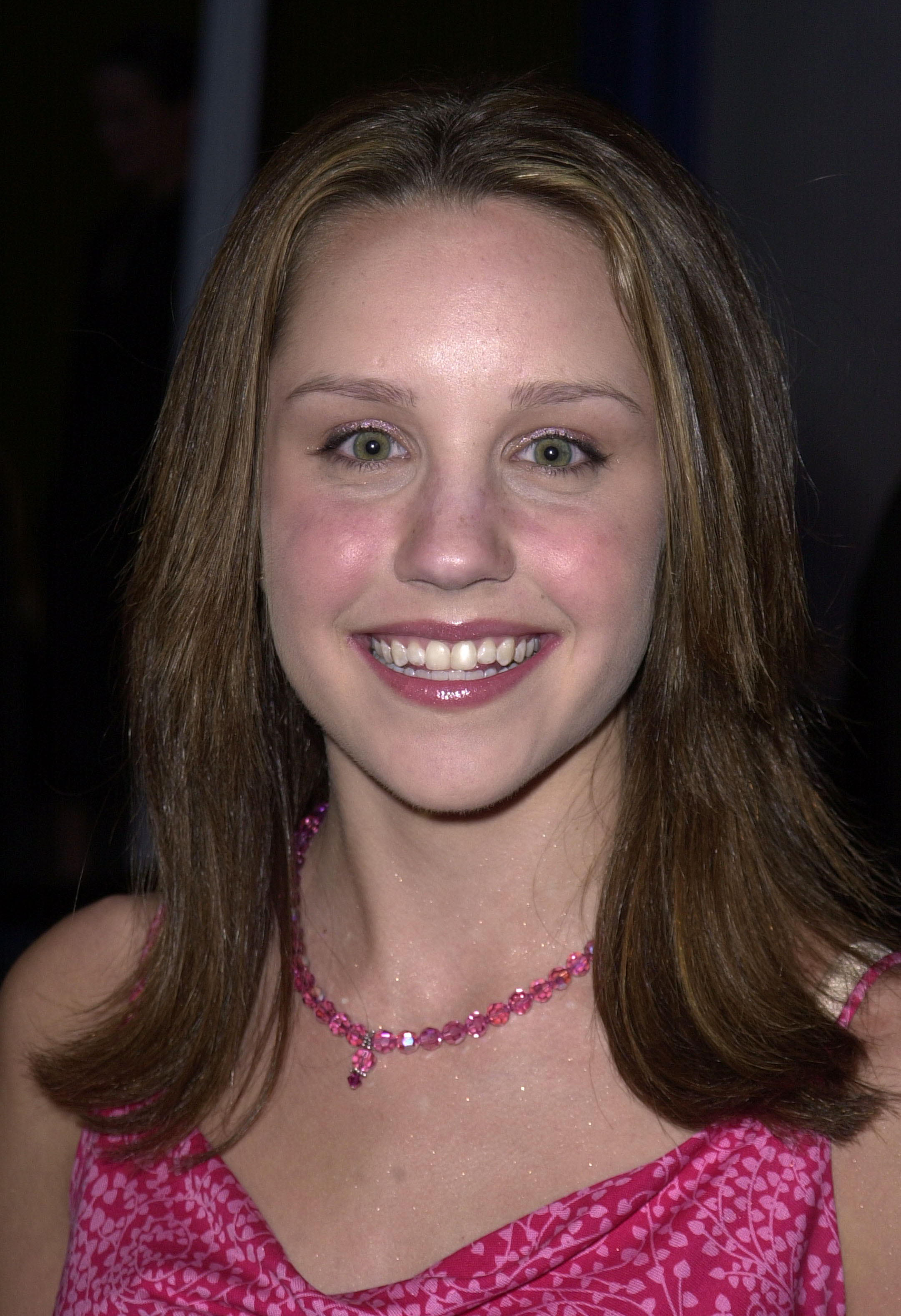 Amanda Bynes bei der Premiere von "Josie and The Pussycats" am 9. April 2001. | Quelle: Getty Images