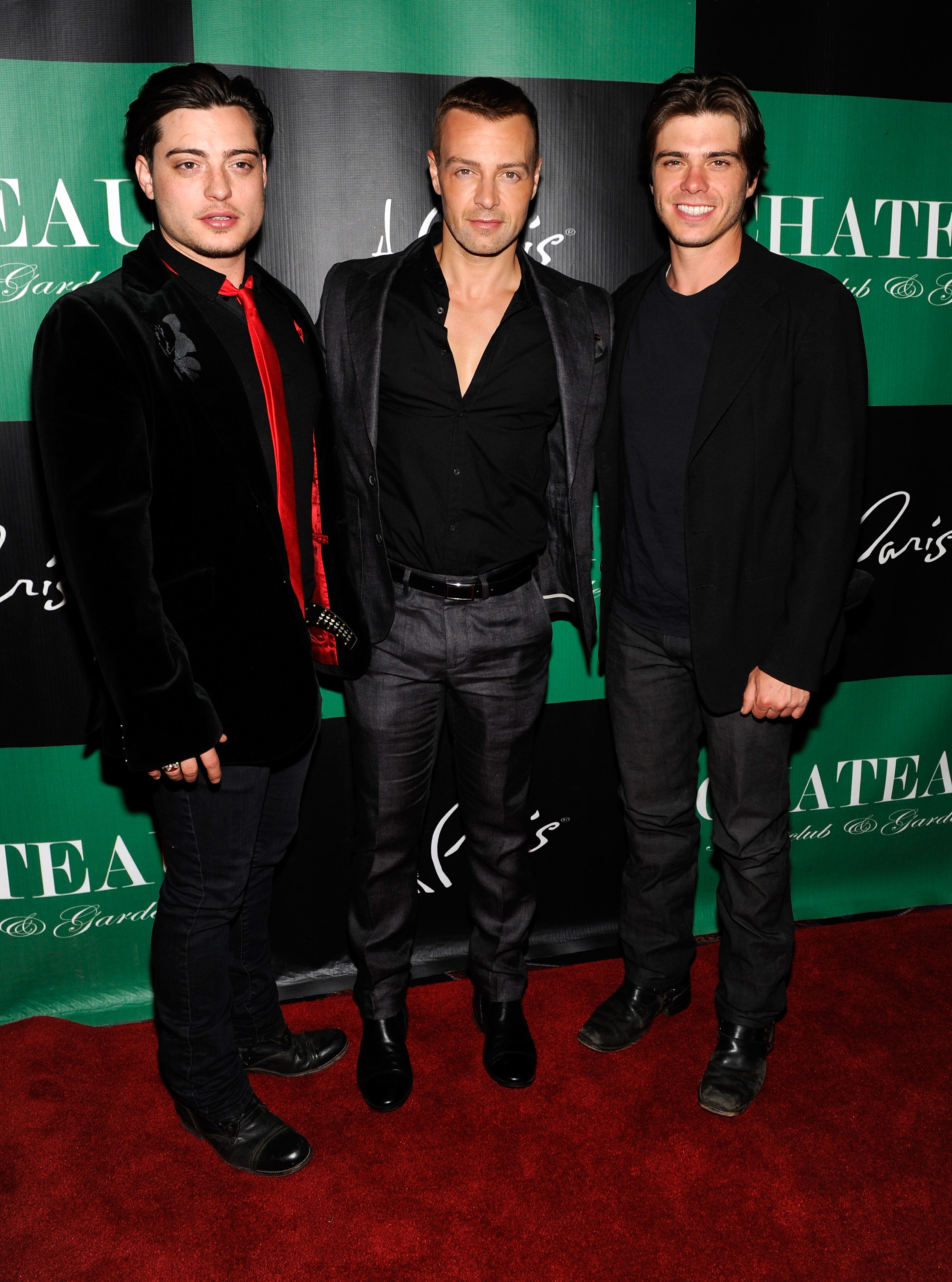 Matthew, Joey und Andrew Lawrence wurden am 28. April 2012 im Chateau Nightclub & Gardens in Las Vegas, Nevada, fotografiert. | Quelle: Getty Images