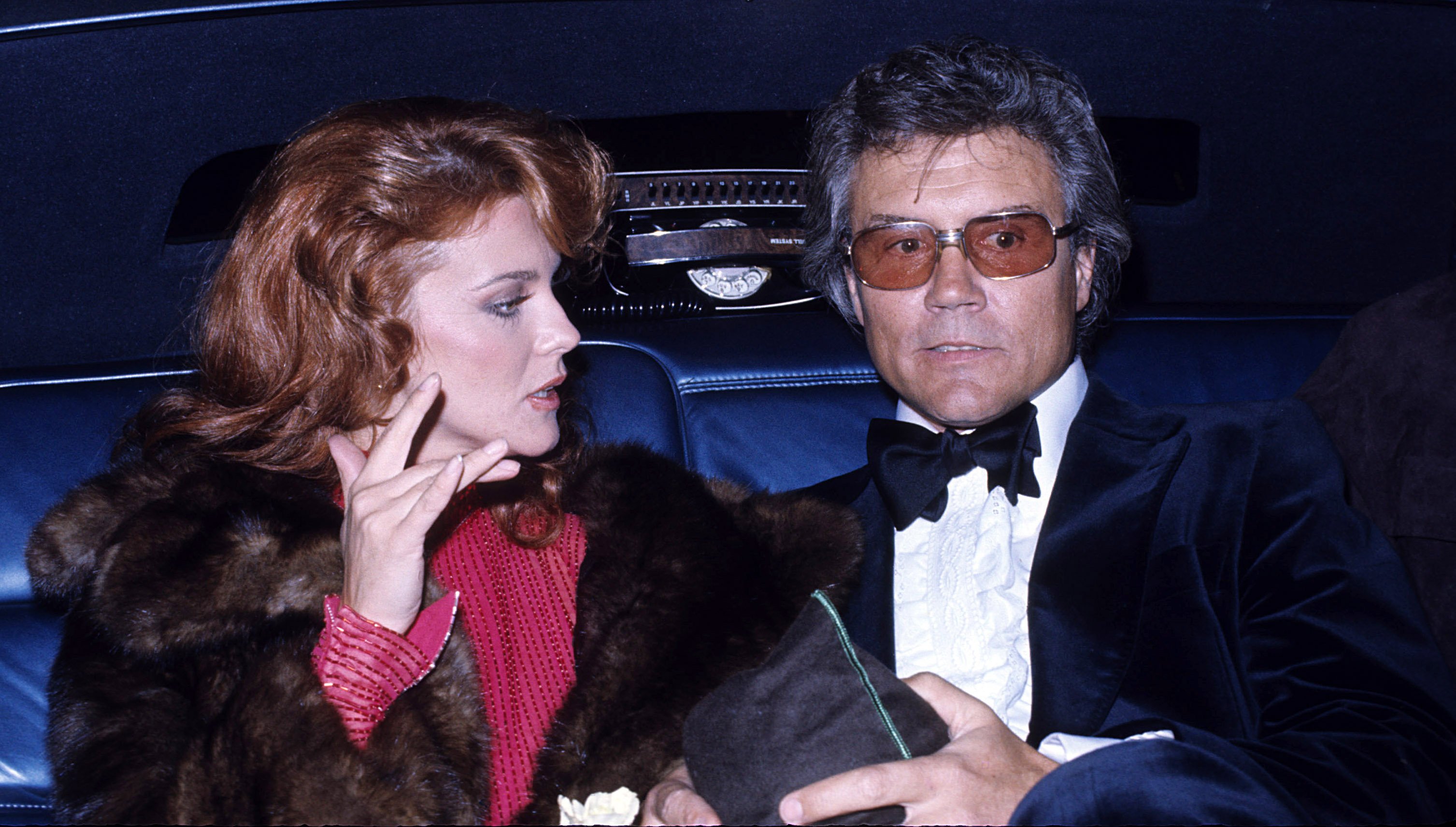 Ann-Margret und Roger Smith bei einer Sichtung im Waldorf Astoria Hotel im Jahr 1972 in New York. | Quelle: Getty Images