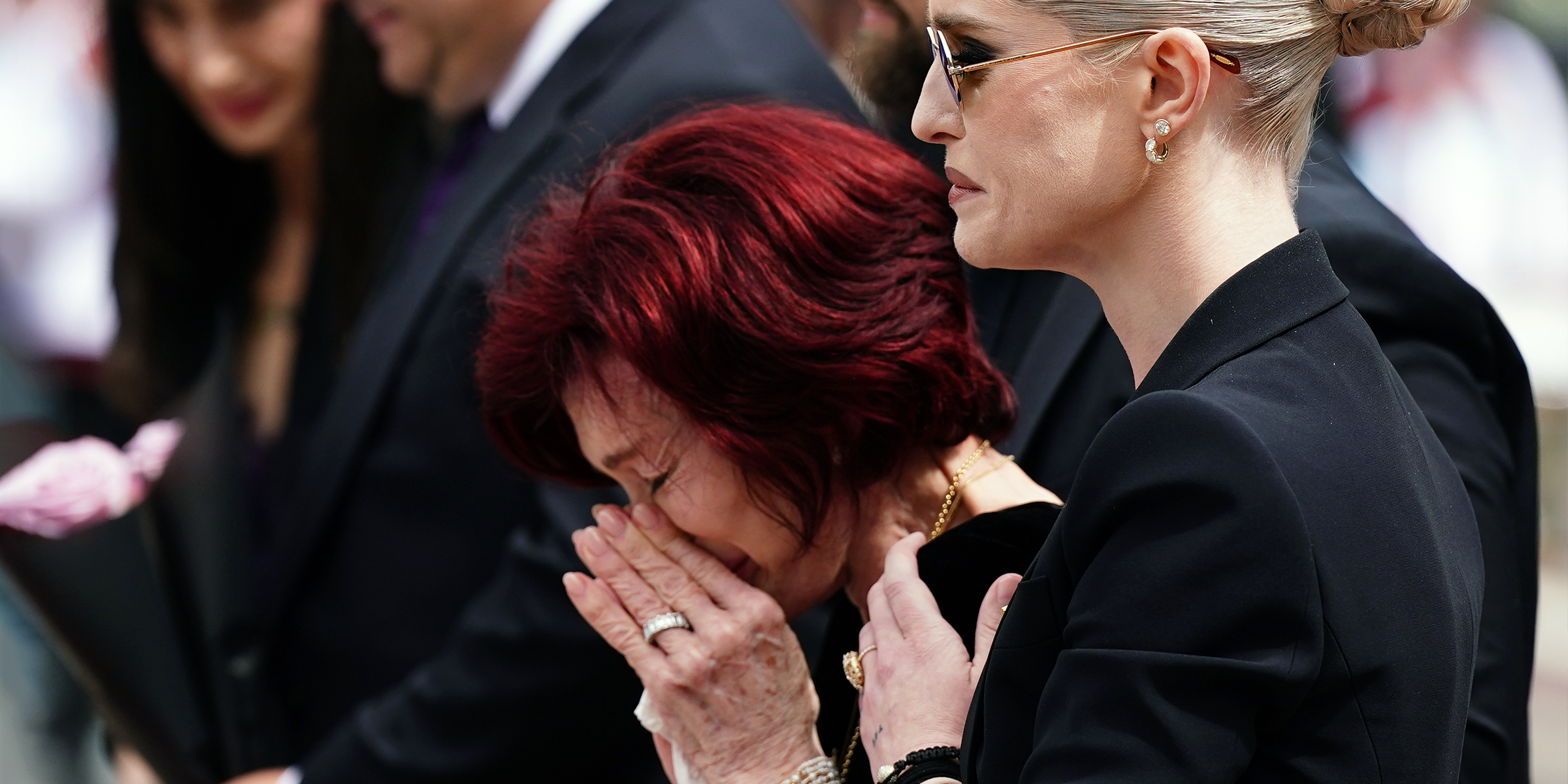 Sharon und Kelly Osbourne | Quelle: Getty Images