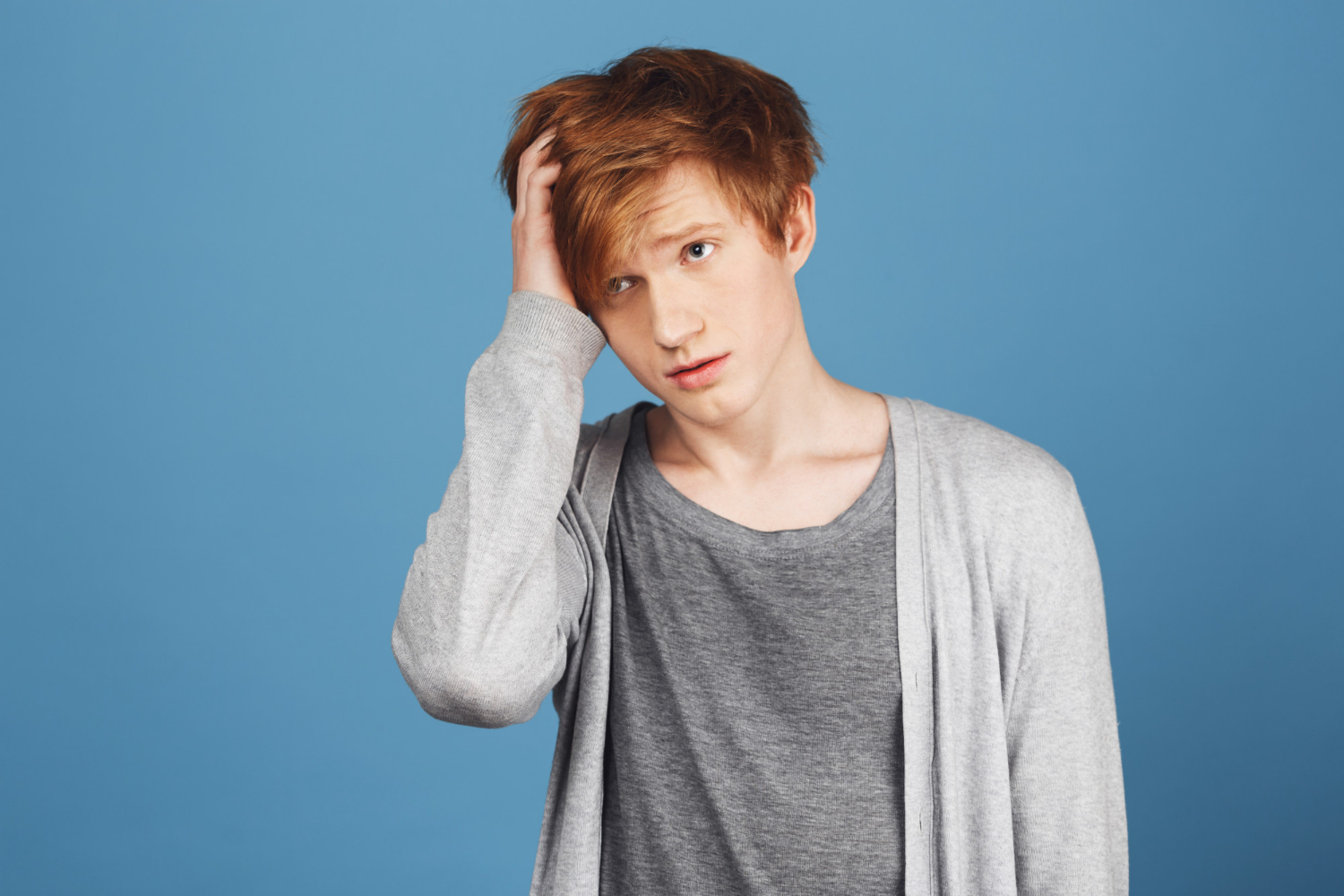 Ein trauriger Junge | Quelle: Freepik