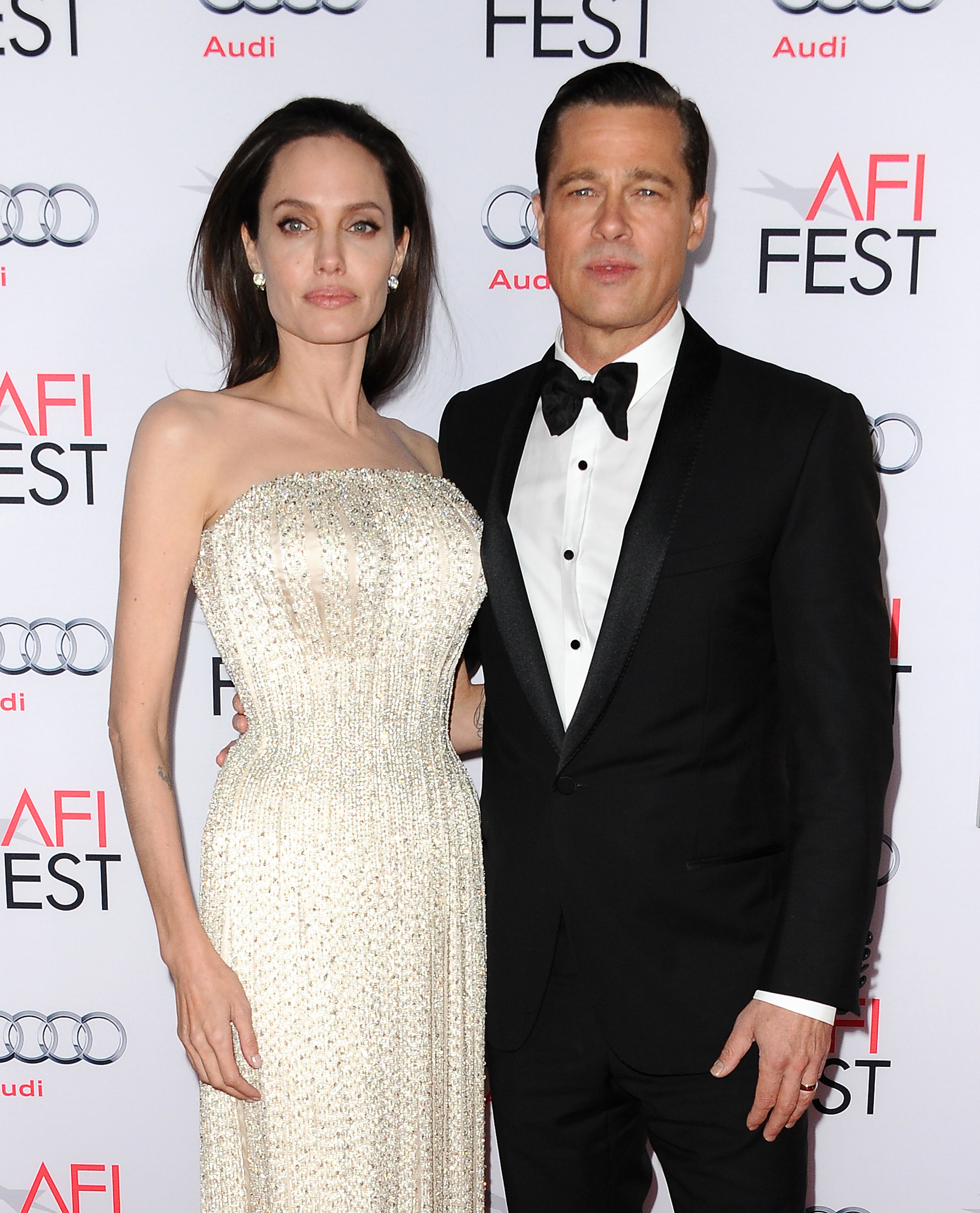 Angelina Jolie und Brad Pitt besuchen die "By the Sea"-Premiere am 5. November 2015 | Quelle: Getty Images