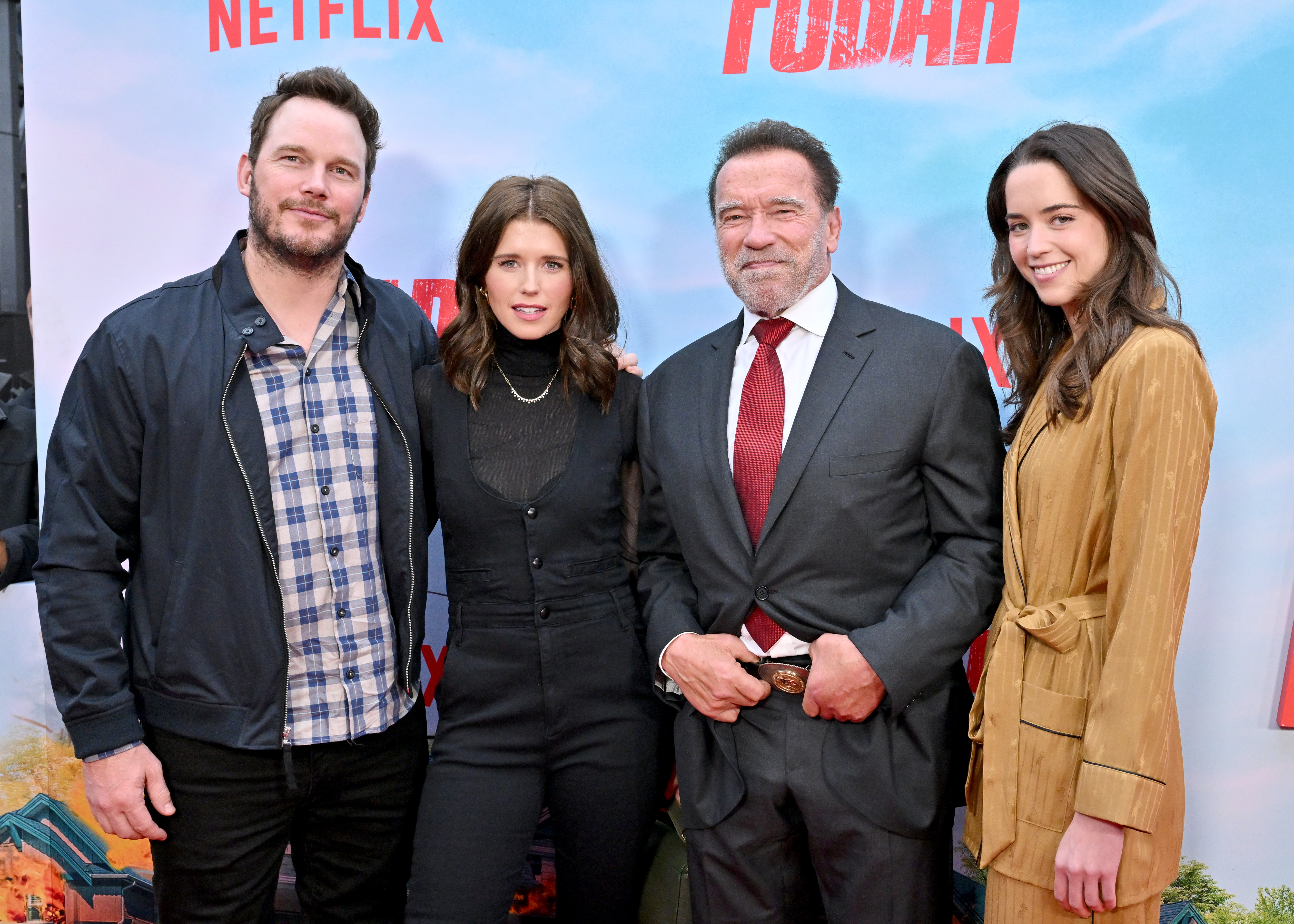 Chris Pratt und Katherine, Arnold und Christina Schwarzenegger bei der Los Angeles-Premiere von Netflix' "FUBAR" am 22. Mai 2023 in Los Angeles, Kalifornien | Quelle: Getty Images