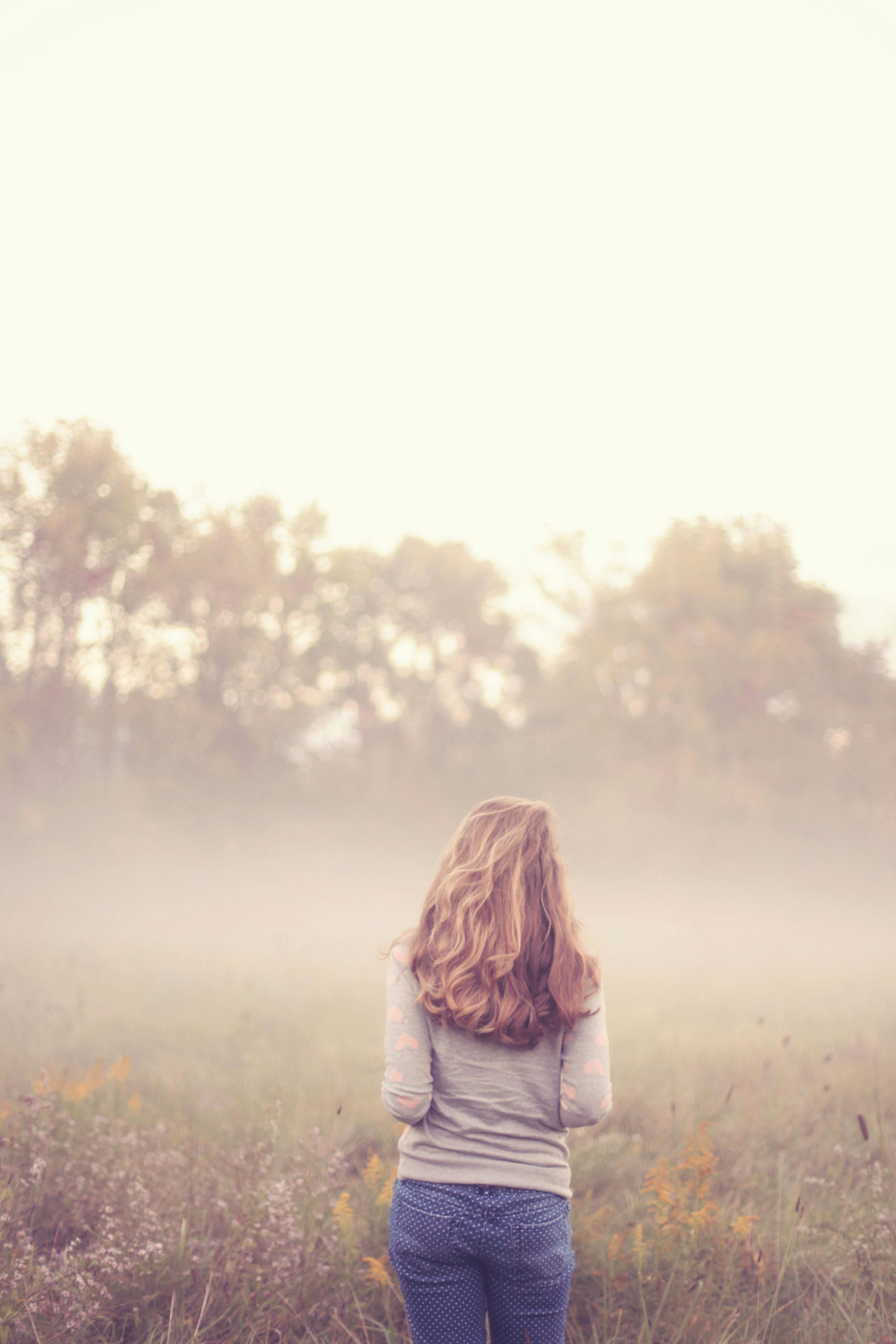 Emily ist jedes Wochenende alleine unterwegs | Quelle: Pexels