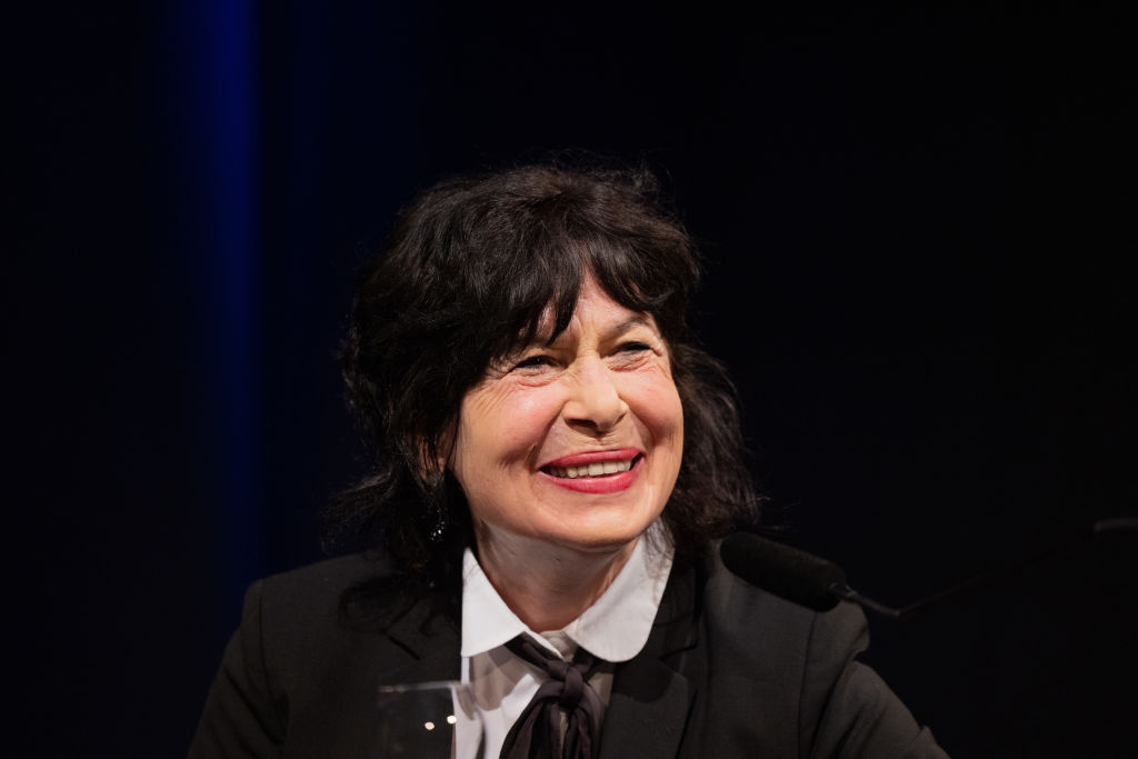 Die Schriftstellerin Monika Helfer, fotografiert beim Literaturfestival „Lit.Cologne“. Bis zum 26. März stehen 180 Veranstaltungen auf dem Programm des Festivals, das nach eigenen Angaben Europas größtes Literaturfestival ist. | Quelle: Getty Images