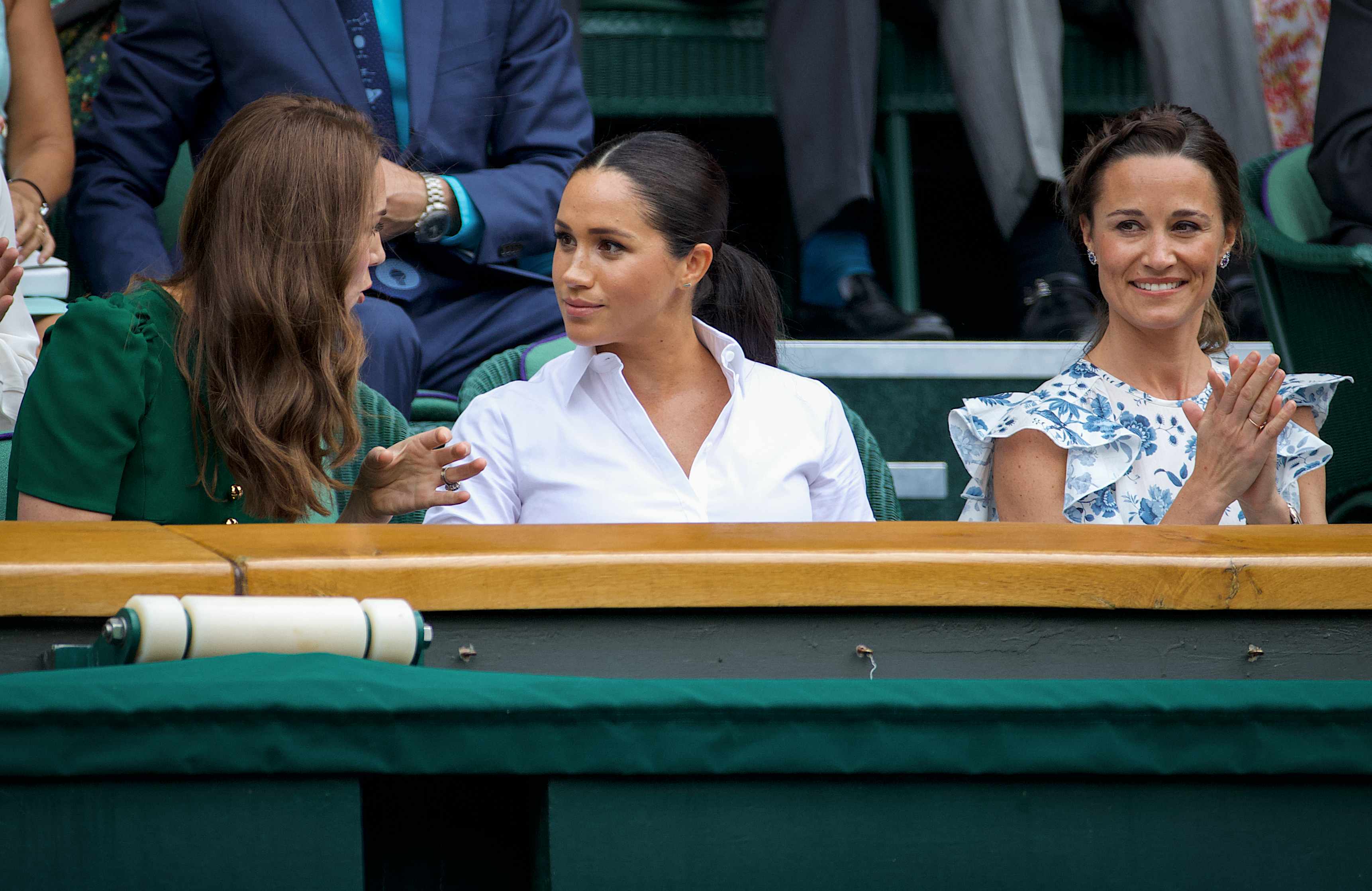Prinzessin Catherine, Meghan Markle und Pippa Middleton in Wimbledon 2019 im All England Lawn Tennis and Croquet Club am 13. Juli 2019 in London, England | Quelle: Getty Images