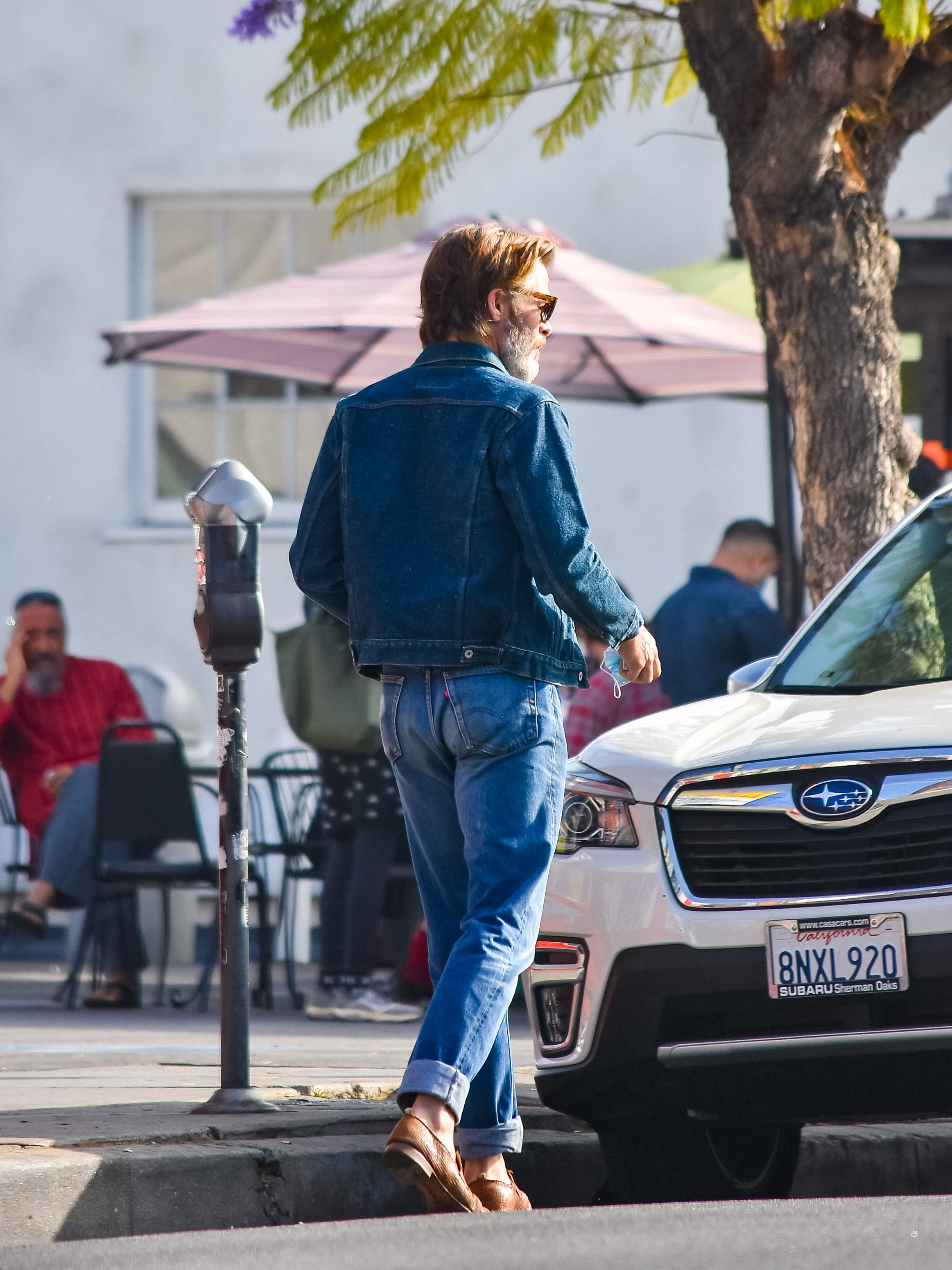 Chris Pine wurde am 20. November 2021 in Los Angeles, Kalifornien, gesichtet. | Quelle: Getty Images