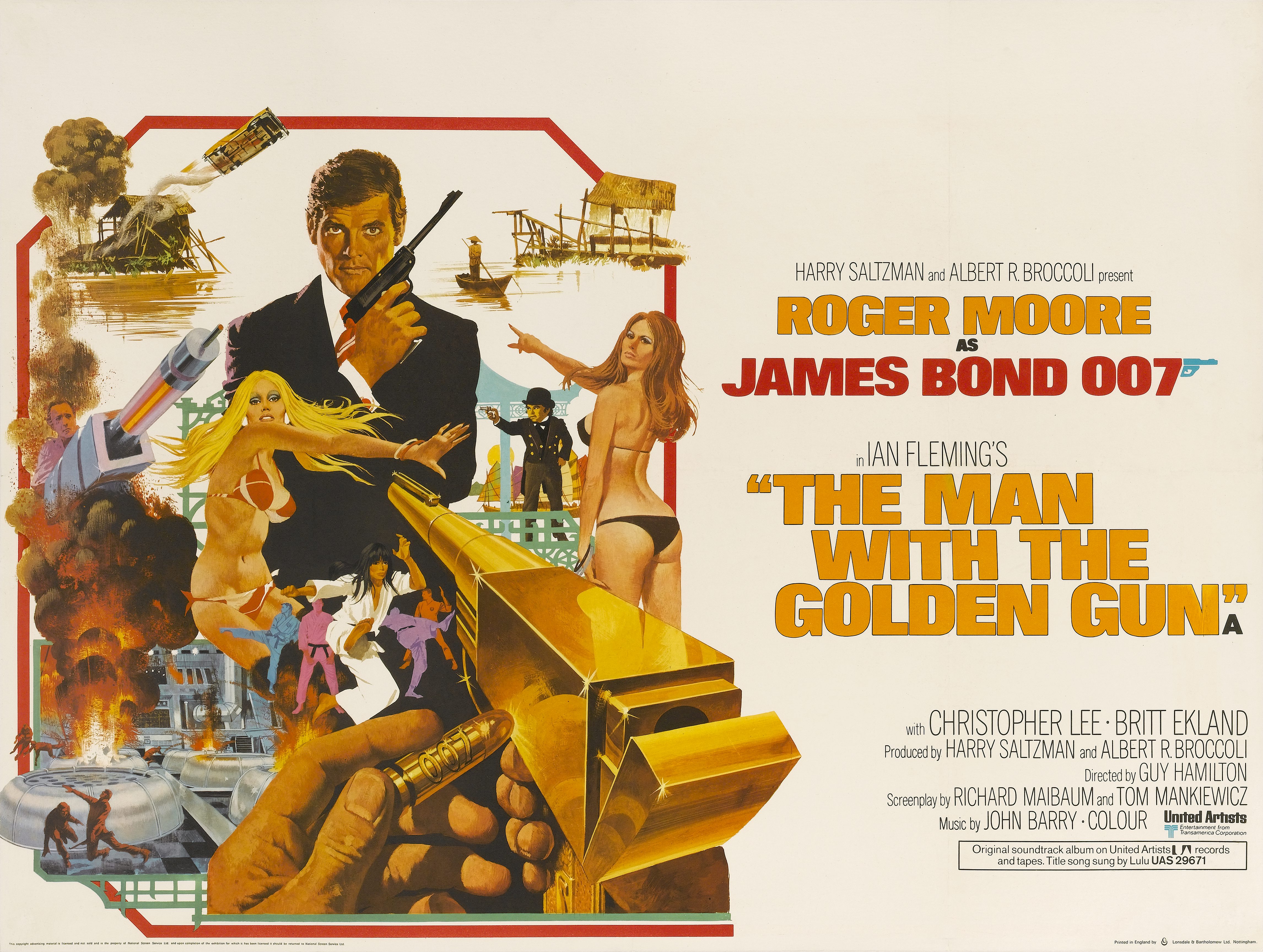Ein Plakat für Guy Hamiltons Actionfilm "Der Mann mit dem goldenen Colt" mit Roger Moore als "James Bond" im Jahr 1974. | Quelle: Getty Images