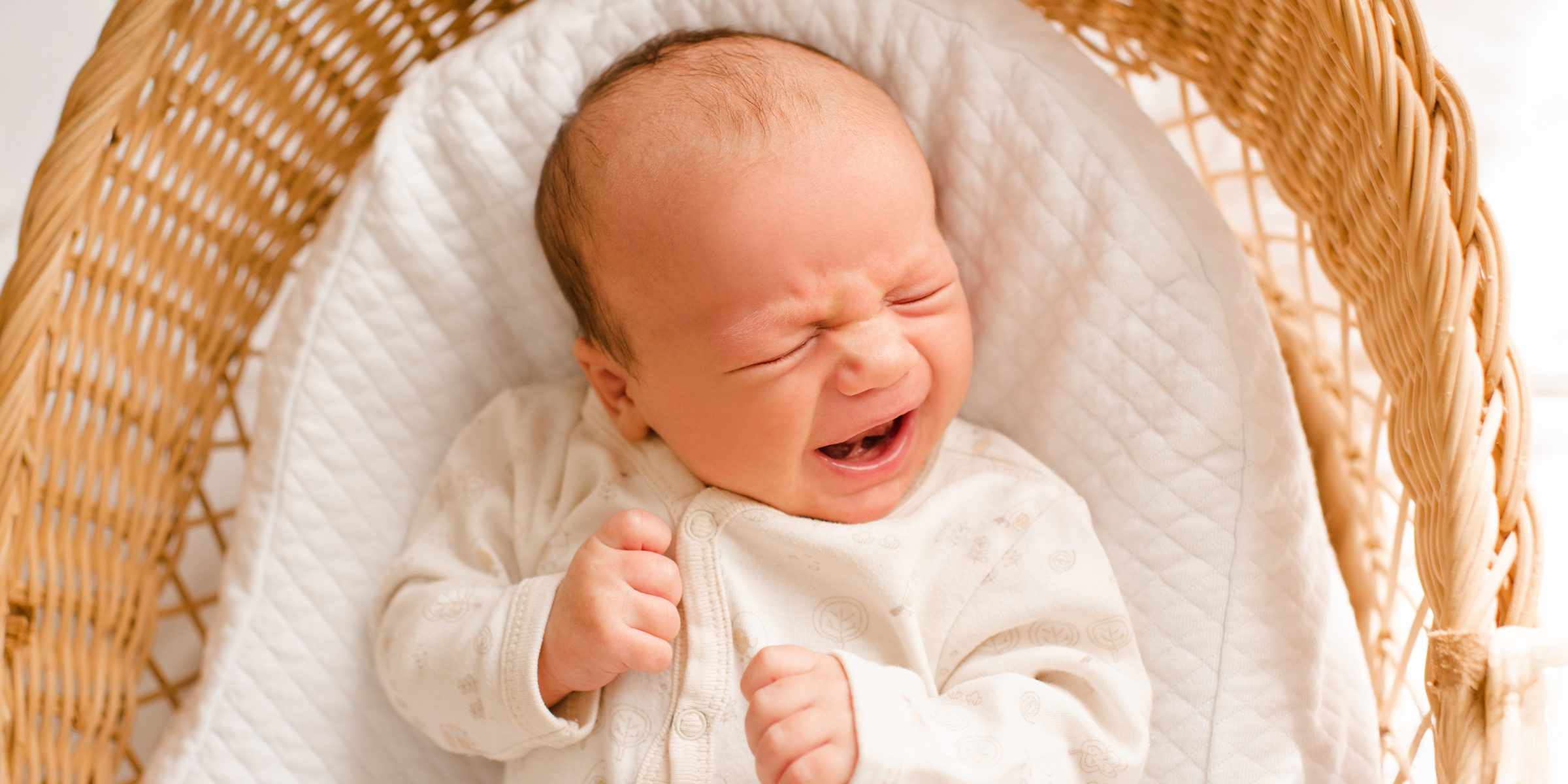 Ein weinender kleiner Junge | Quelle: Shutterstock