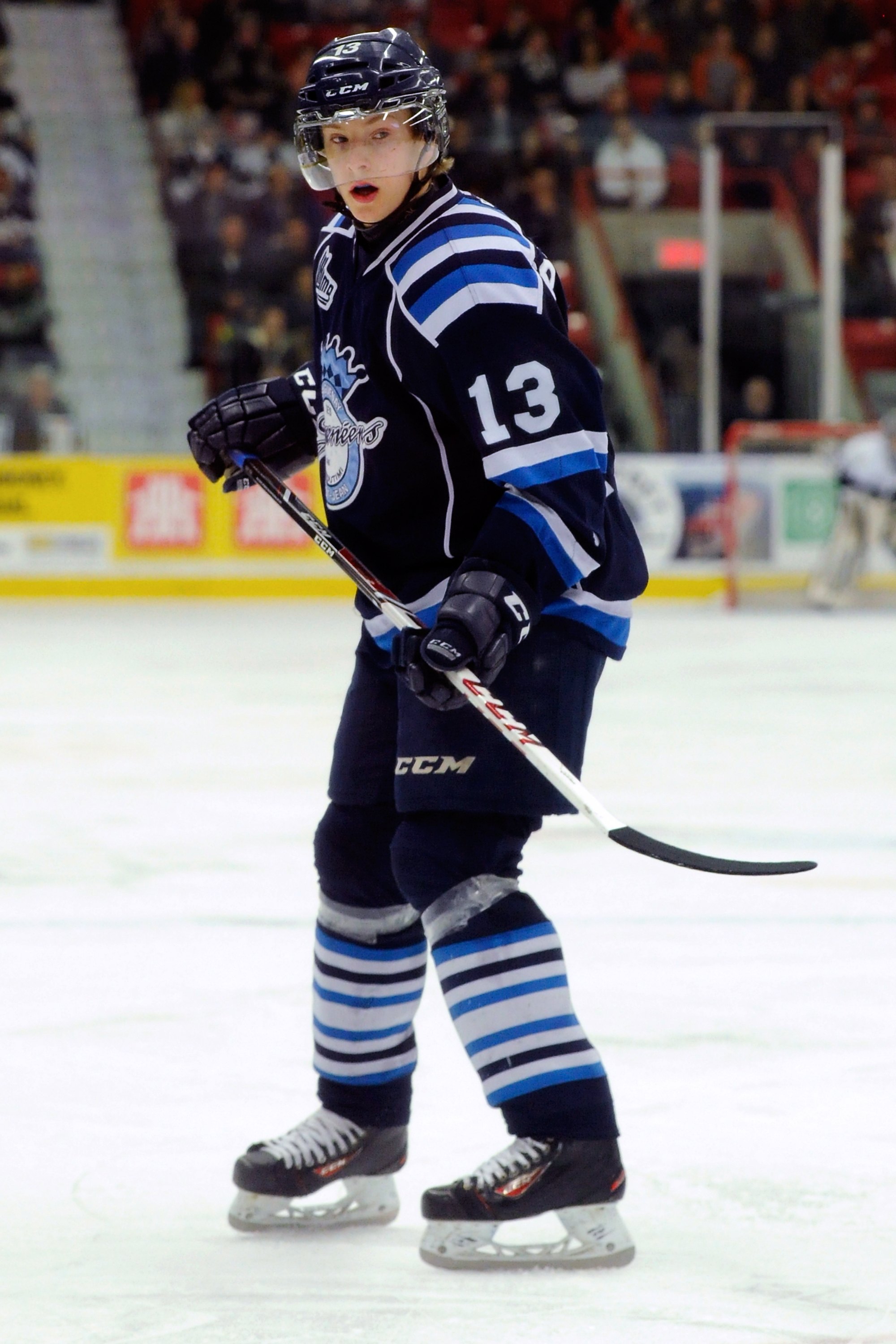 Janne Puhakka läuft Schlittschuh im Centre d'Excellence Sports Rousseau in Boisbriand, Quebec, am 2. März 2014 | Quelle: Getty Images