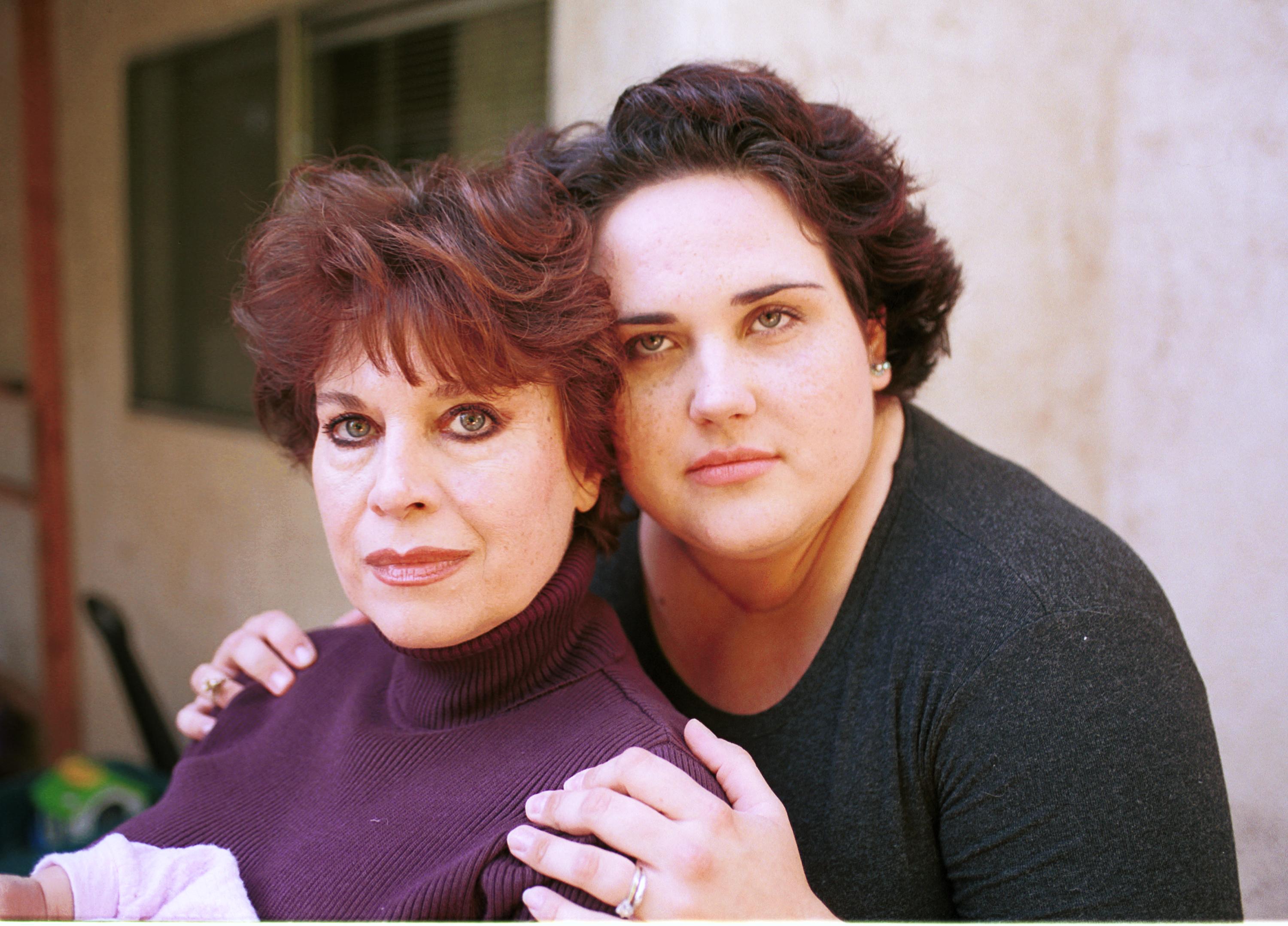 Lana Wood and Evan Taylor Maldonado in Thousand Oaks, Kalifornien, am 28. September 2000. | Quelle: Getty Images