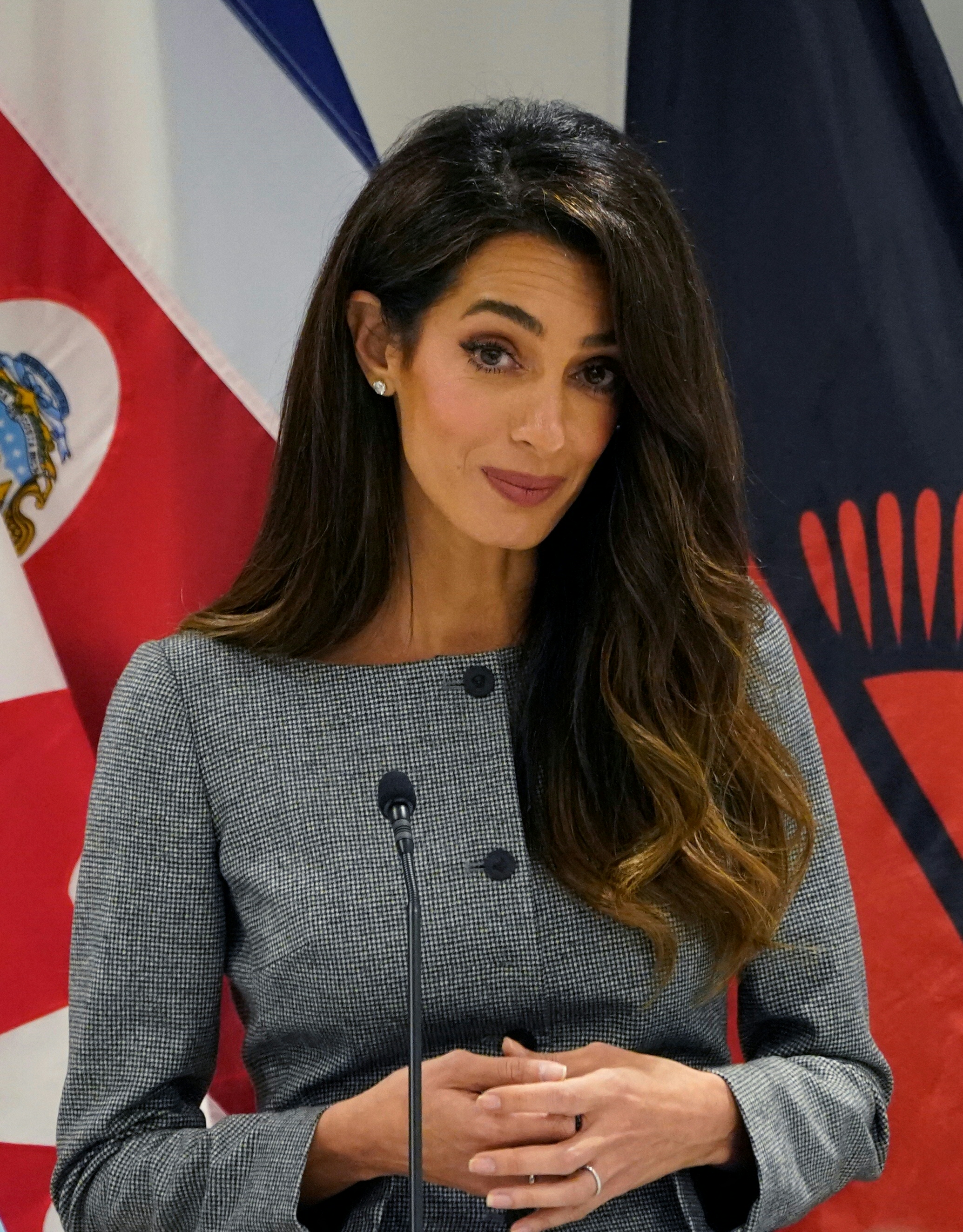 Amal Clooney spricht auf dem hochrangigen Dialog über die Erklärung gegen willkürliche Inhaftierung in den Beziehungen zwischen Staaten am 20. September 2023 | Quelle: Getty Images