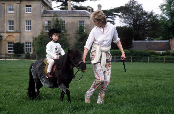 Diana, William und sein Pony | Quelle: Getty Images
