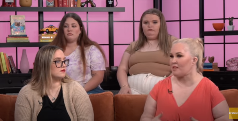 Mama June und ihre Töchter | Quelle: YouTube/@pagesix