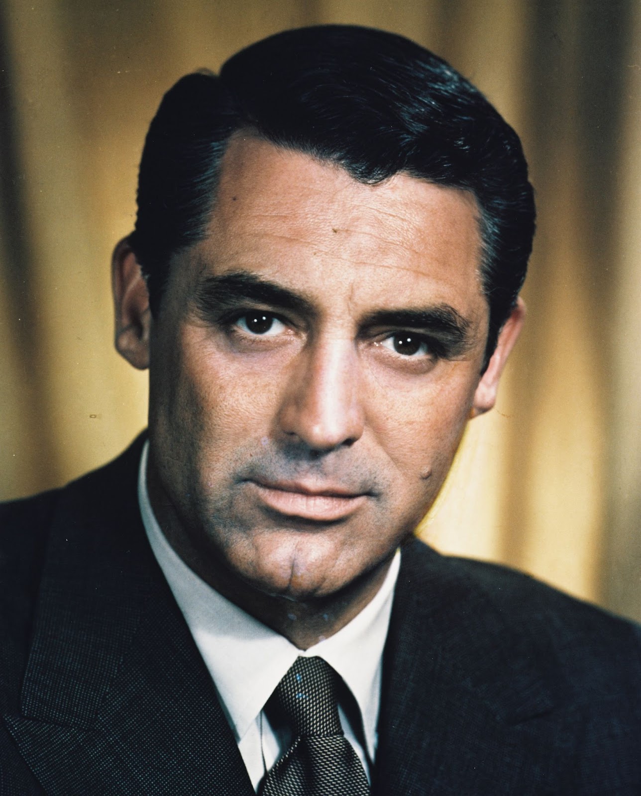 Cary Grant um 1945. | Quelle: Getty Images