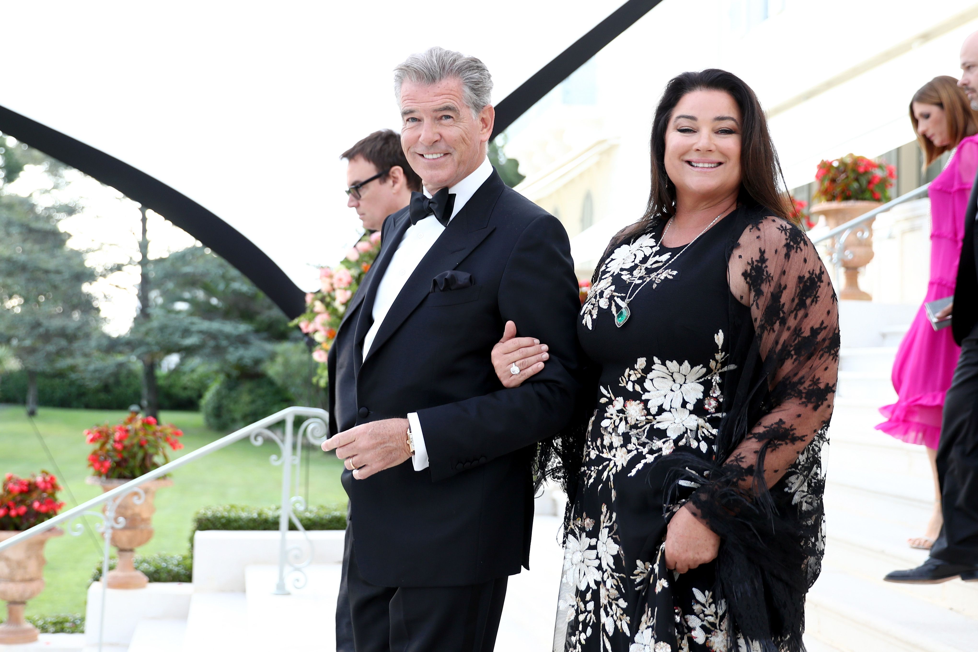 Pierce Brosnan und Keely Shaye Brosnan während der amfAR-Gala Cannes 2018 im Hotel du Cap-Eden-Roc am 17. Mai 2018 in Cap d'Antibes, Frankreich. | Quelle: Getty Images