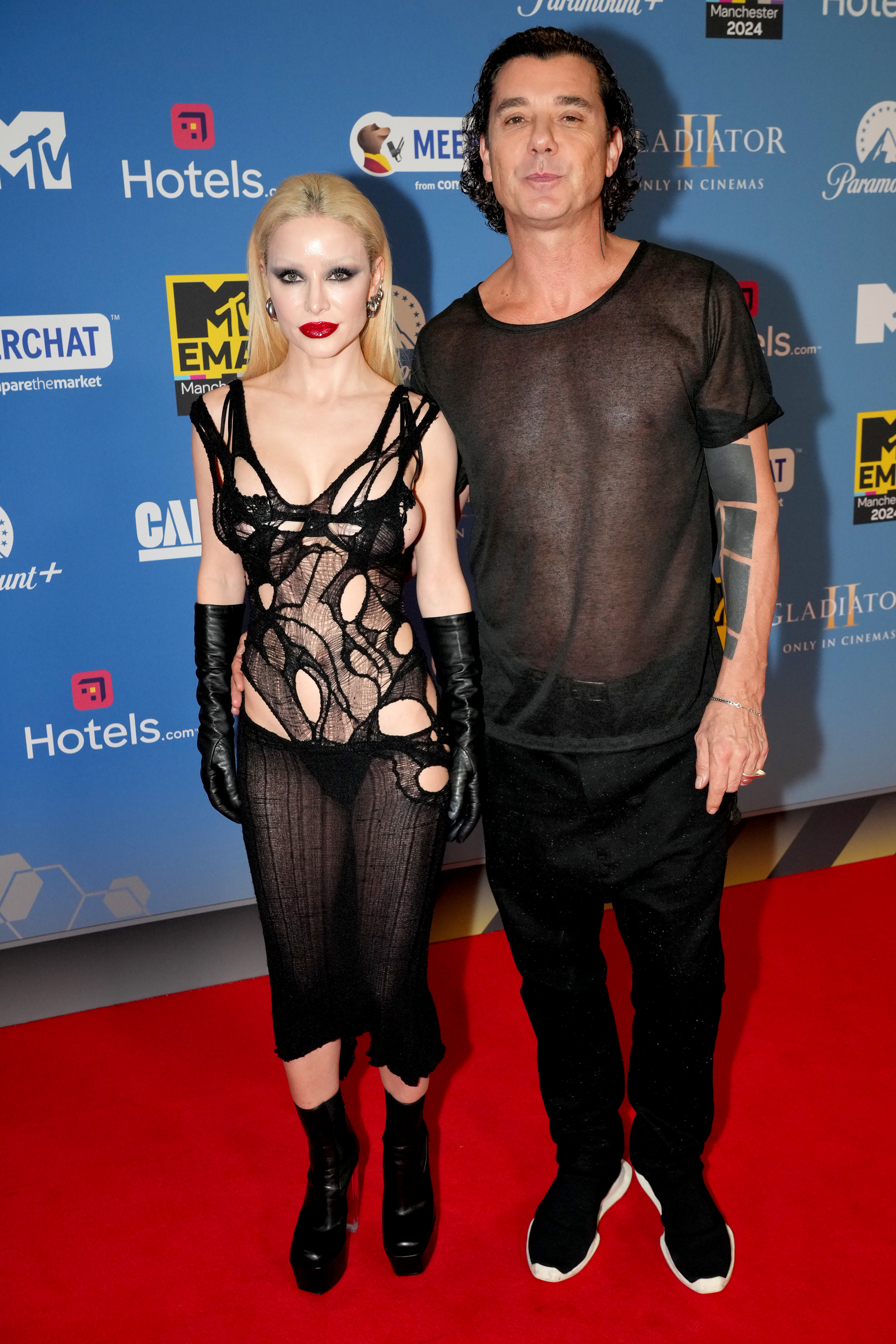 Xhoana Xheneti und Gavin Rossdale besuchen die MTV EMAs 2024 im Co-op Live in Manchester, England, am 10. November 2024 | Quelle: Getty Images