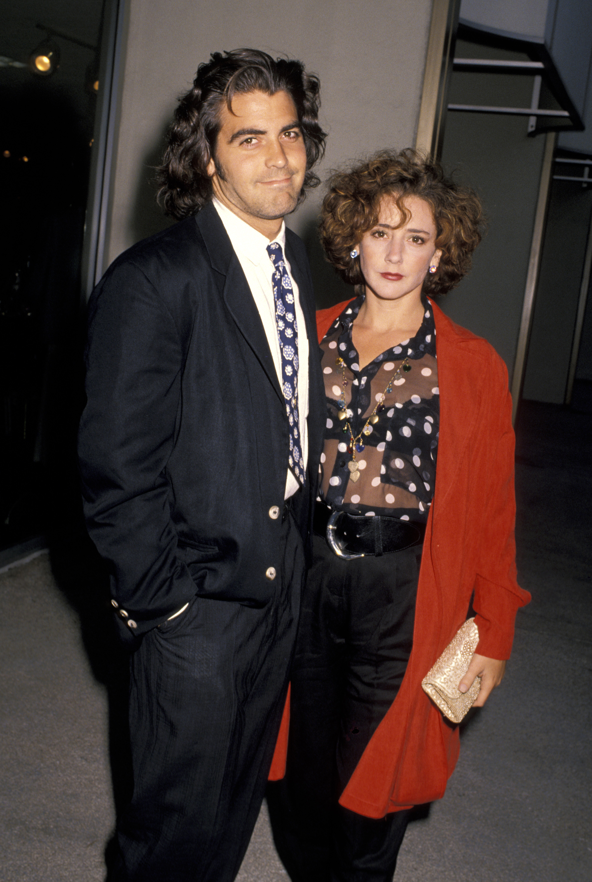 George Clooney und Talia Balsam besuchen die ABC Television Affiliates Party am 14. Juni 1990 | Quelle: Getty Images