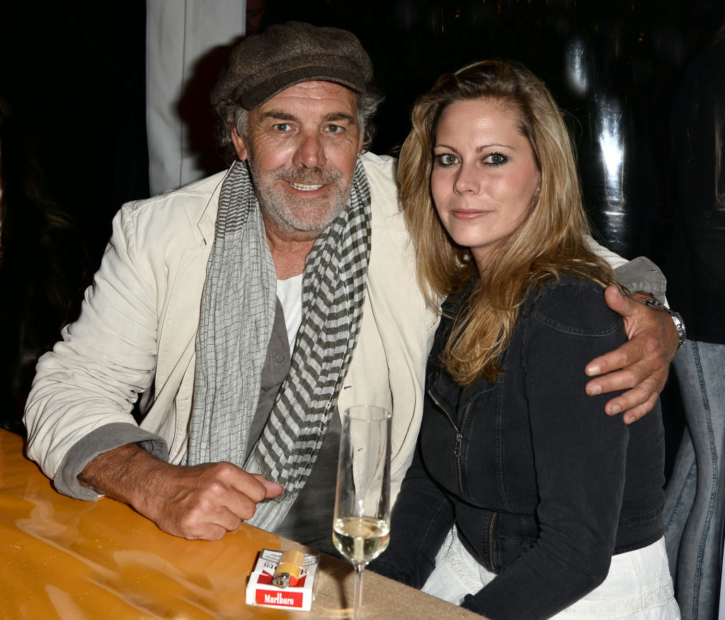 Premiere der Inszenierung "Unter Geiern - Der Geist des Llano Estacado" 28.06.2014 mit Premierenfeier in Bad Segeberg Unter den Gästen : Christian Kohlund mit Tochter - Francesca | Quelle: Getty Images