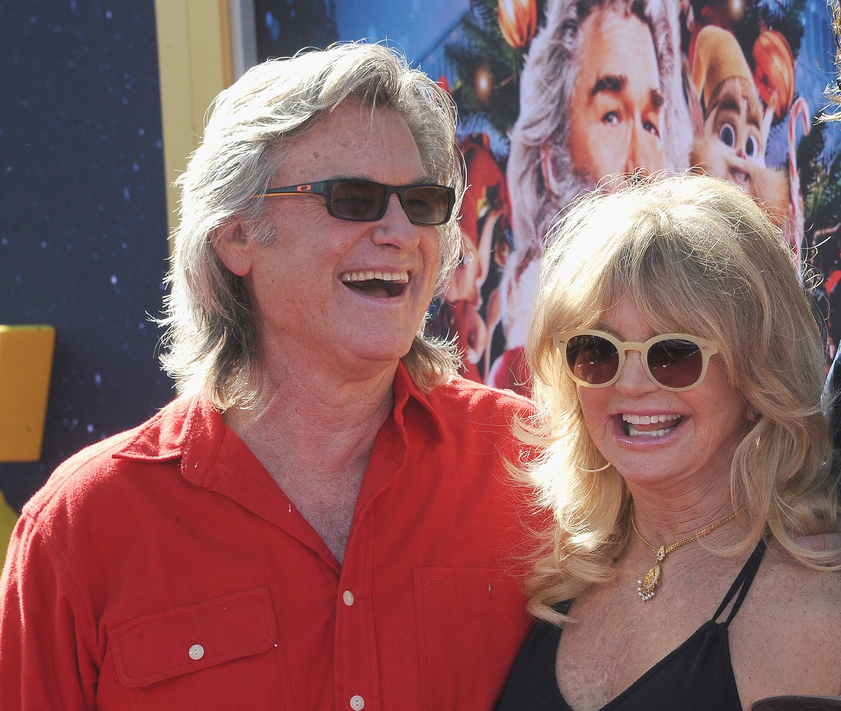 Kurt Russell und die Schauspielerin Goldie Hawn kommen zur Premiere von Netflixs "The Christmas Chronicles", die am 18. November 2018 im Fox Bruin Theatre in Los Angeles, Kalifornien, stattfindet. | Quelle: Getty Images
