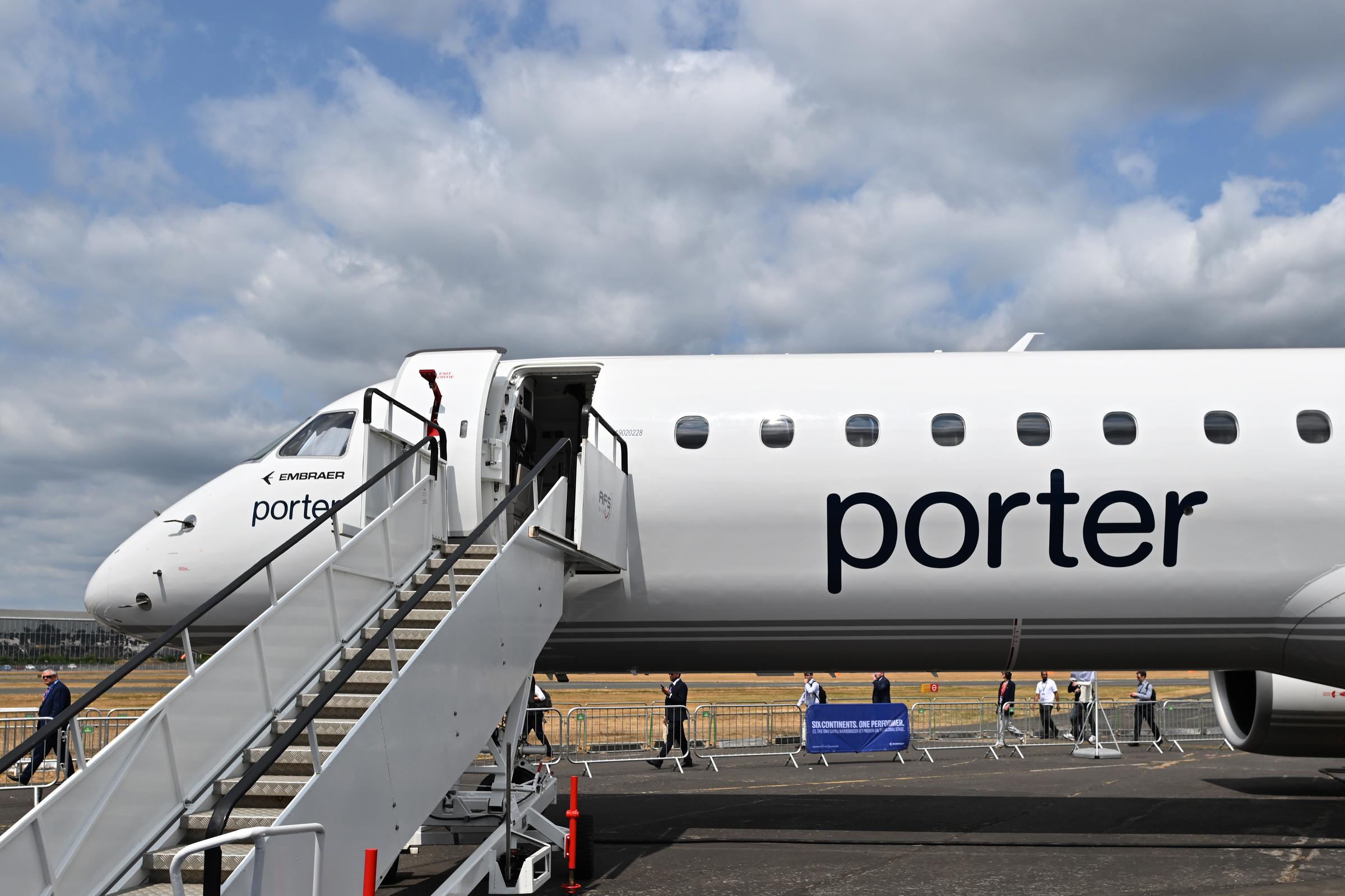 Ein Flugzeug von Porter Airlines | Quelle: Getty Images