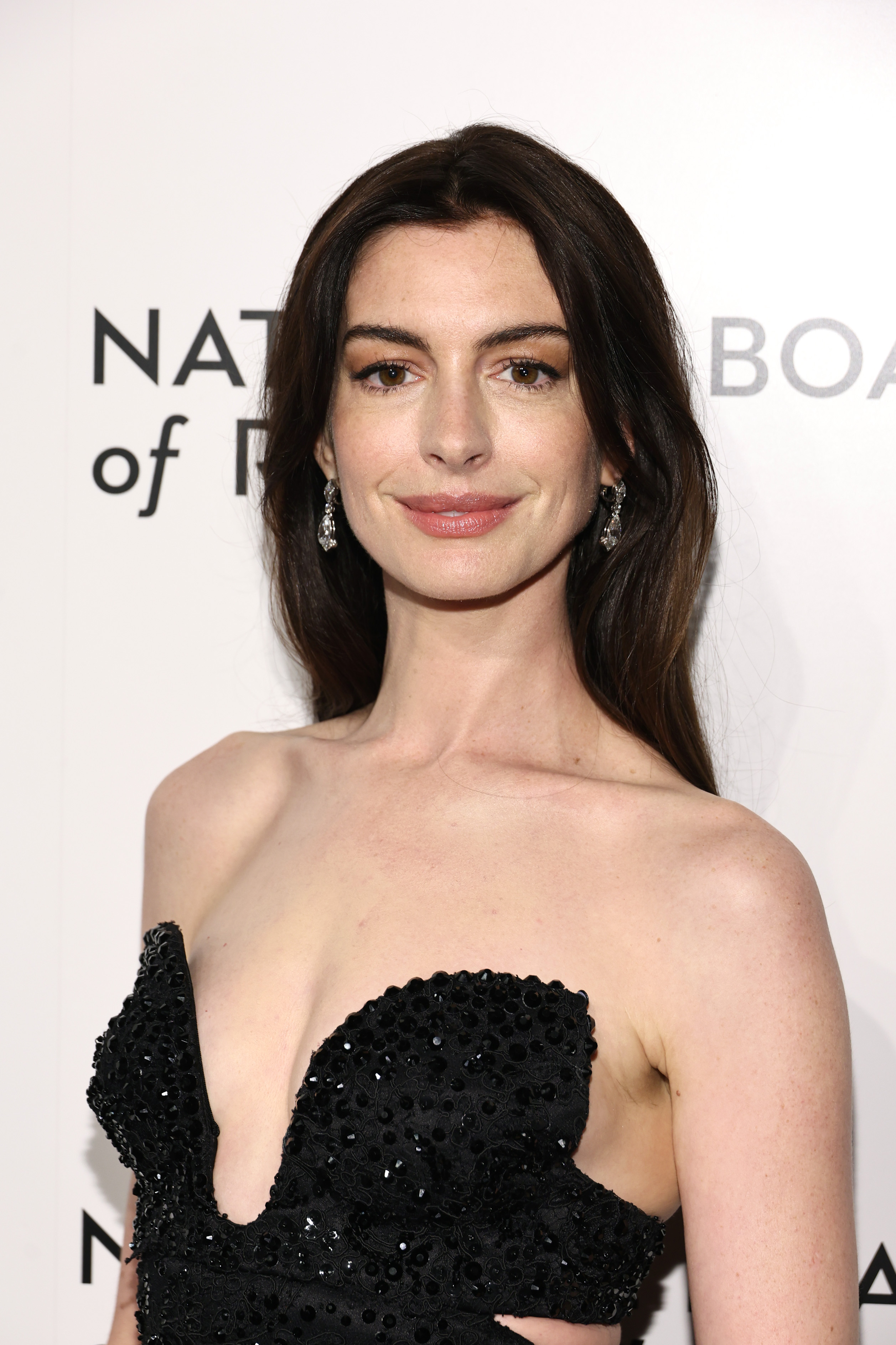 Anne Hathaway besucht die National Board Of Review 2024 Awards Gala im Cipriani 42nd Street am 11. Januar 2024 in New York City | Quelle: Getty Images