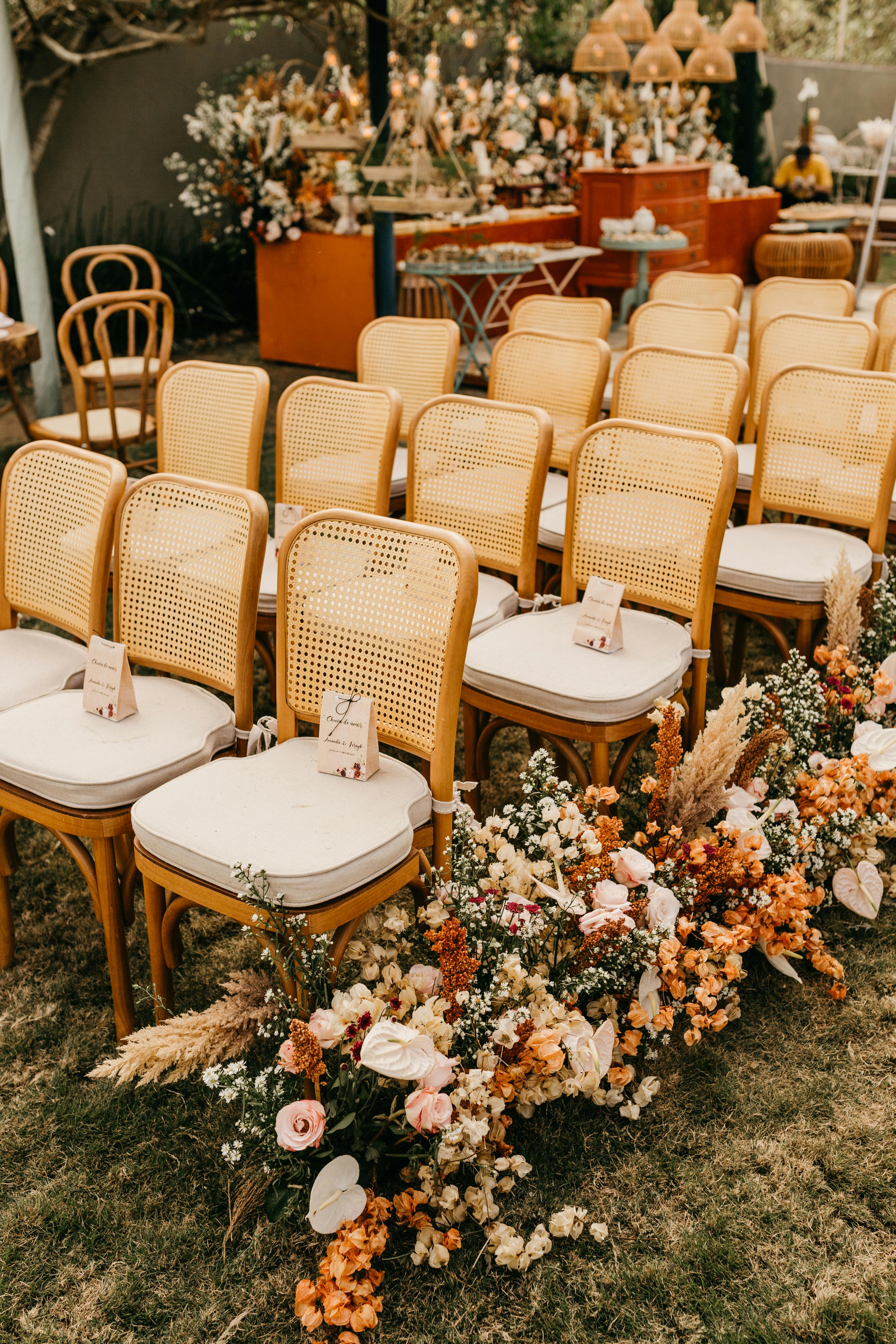 Ein Hochzeitsaufbau | Quelle: Pexels