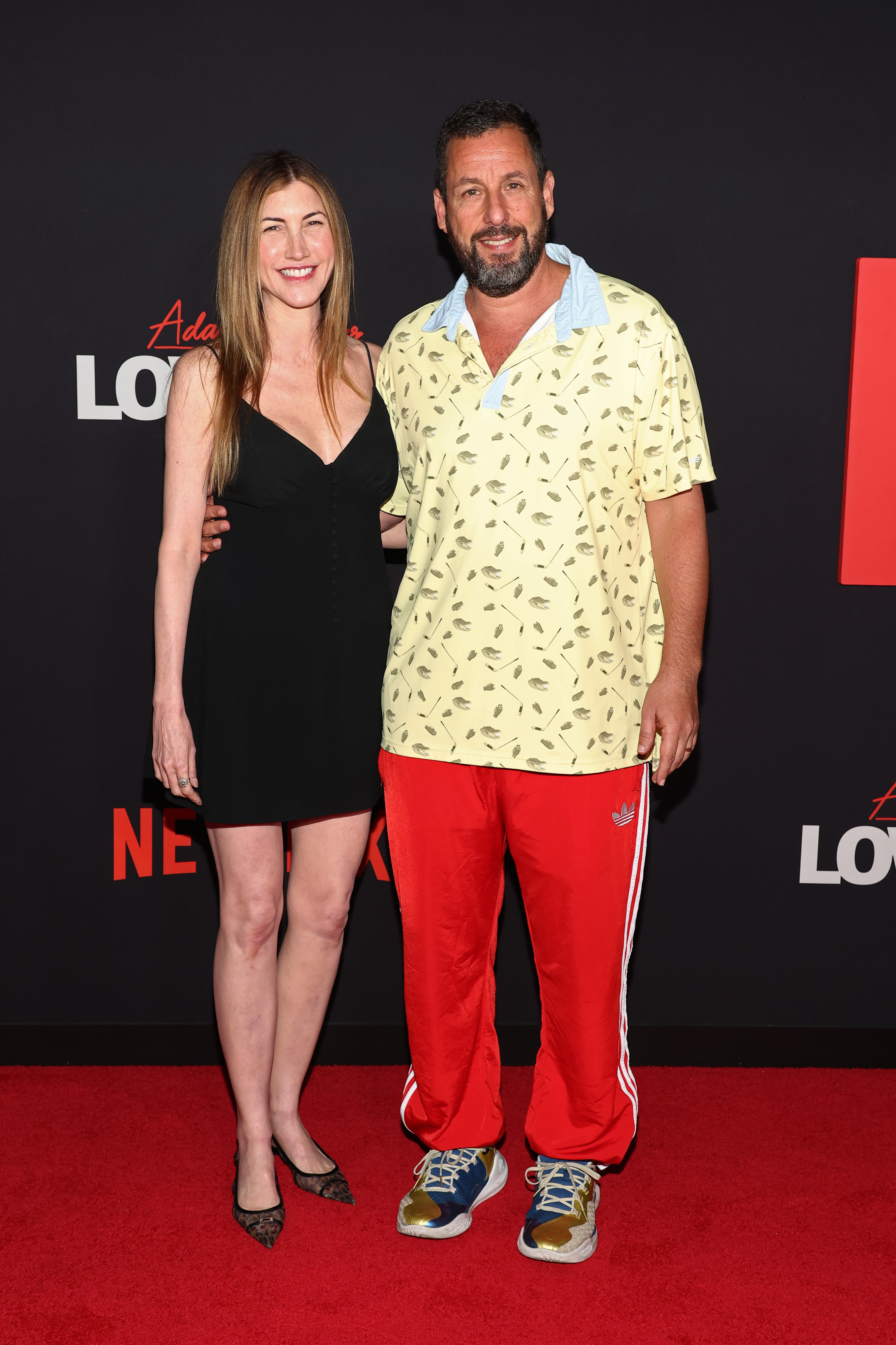 Jackie und Adam Sandler bei der "Adam Sandler: Love You" in New York City am 20. August 2024 | Quelle: Getty Images