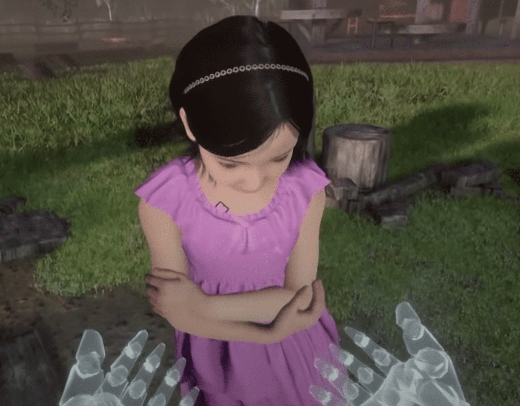 Eine Mutter greift per Virtual Reality nach ihrer verstorbenen Tochter | Quelle: Youtube/MBClife