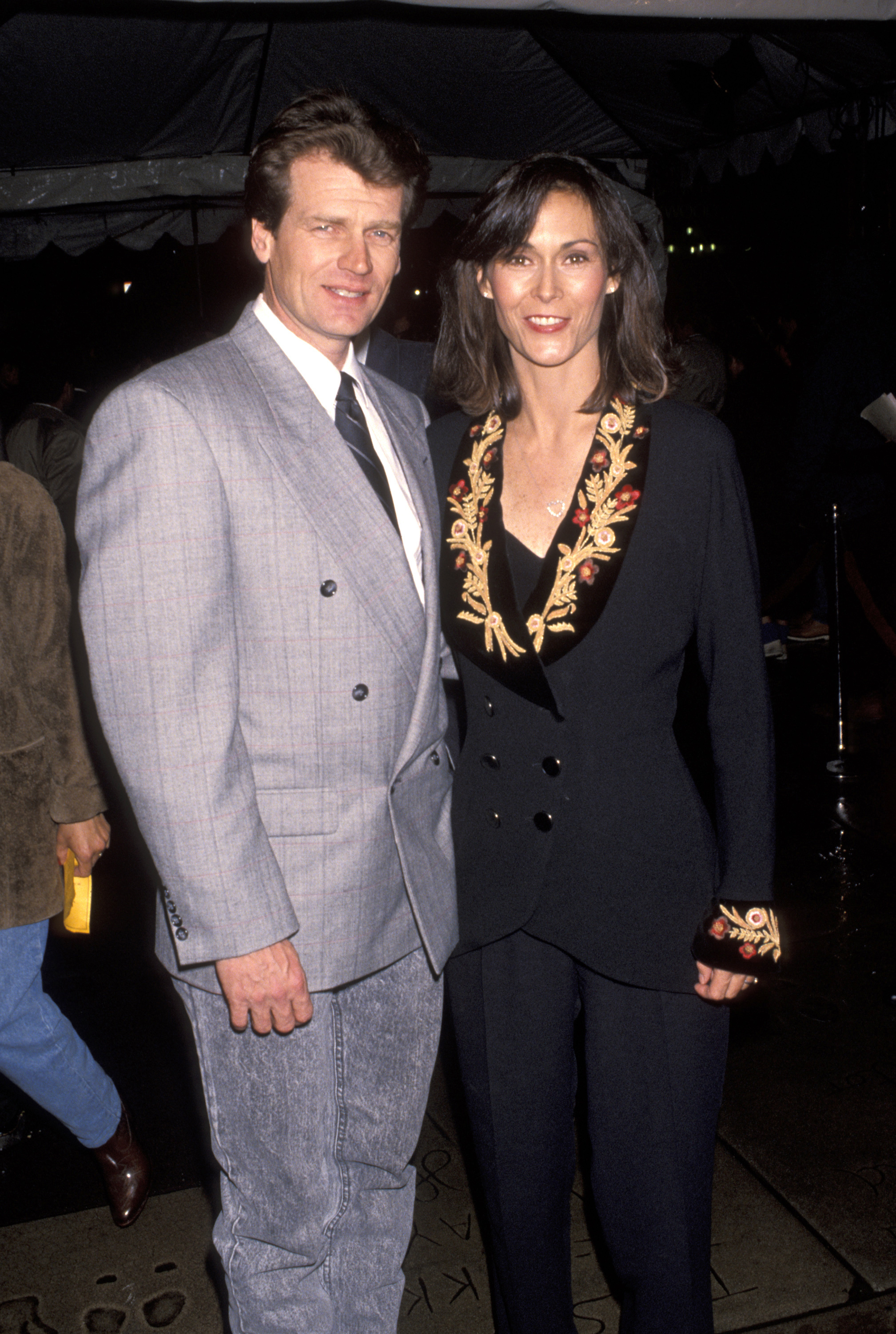 Tom Hart und Kate Jackson bei der Weltpremiere von "Nowhere to Run", 1993 | Quelle: Getty Images