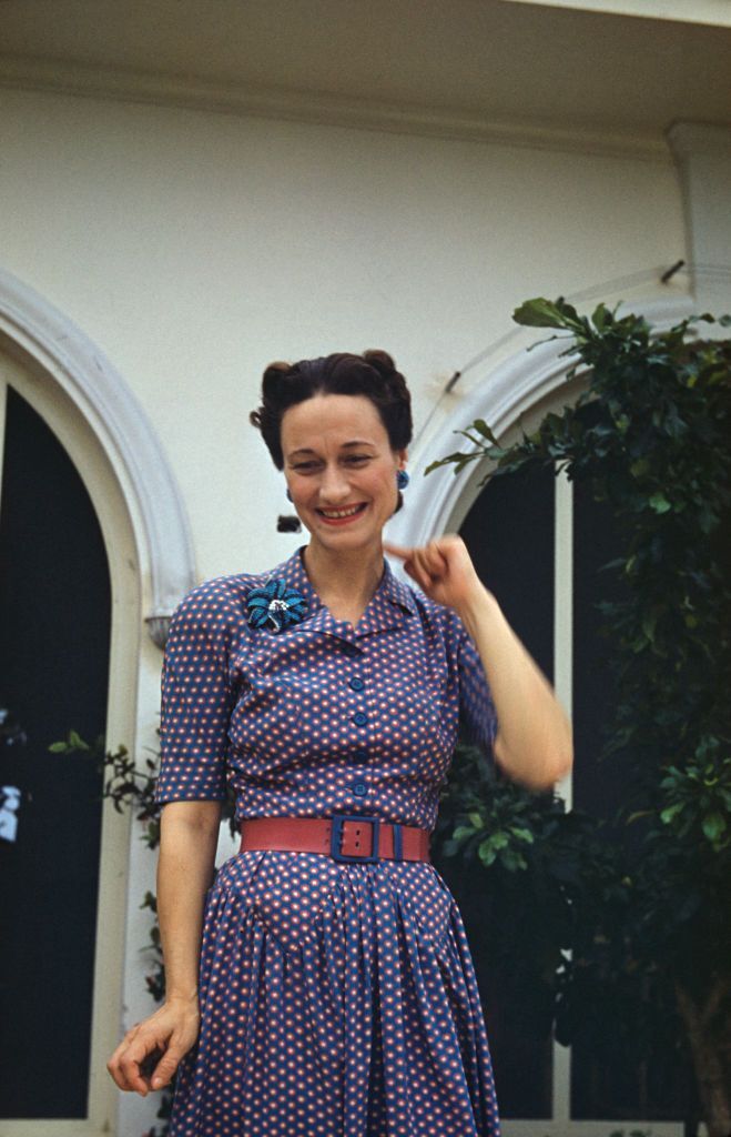 Wallis, Herzogin von Windsor, vor dem Government House am 1. Januar 1942. | Quelle: Getty Images