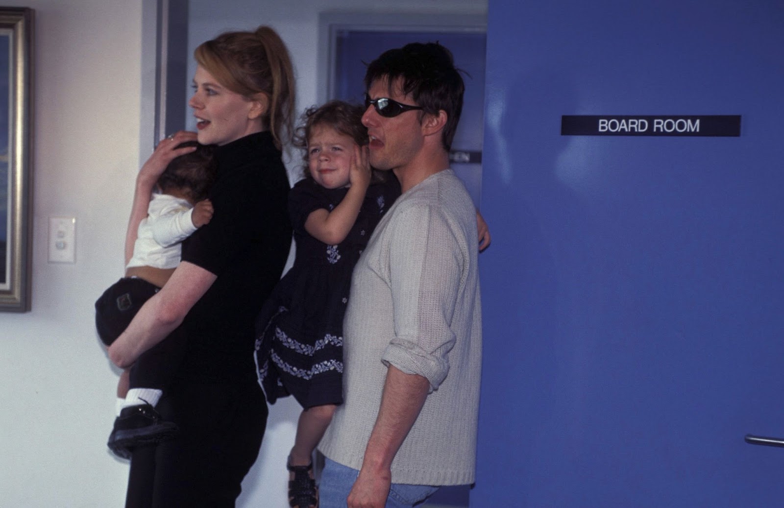 Nicole Kidman und Tom Cruise wurden 1996 mit ihren Kindern gesehen. | Quelle: Getty Images