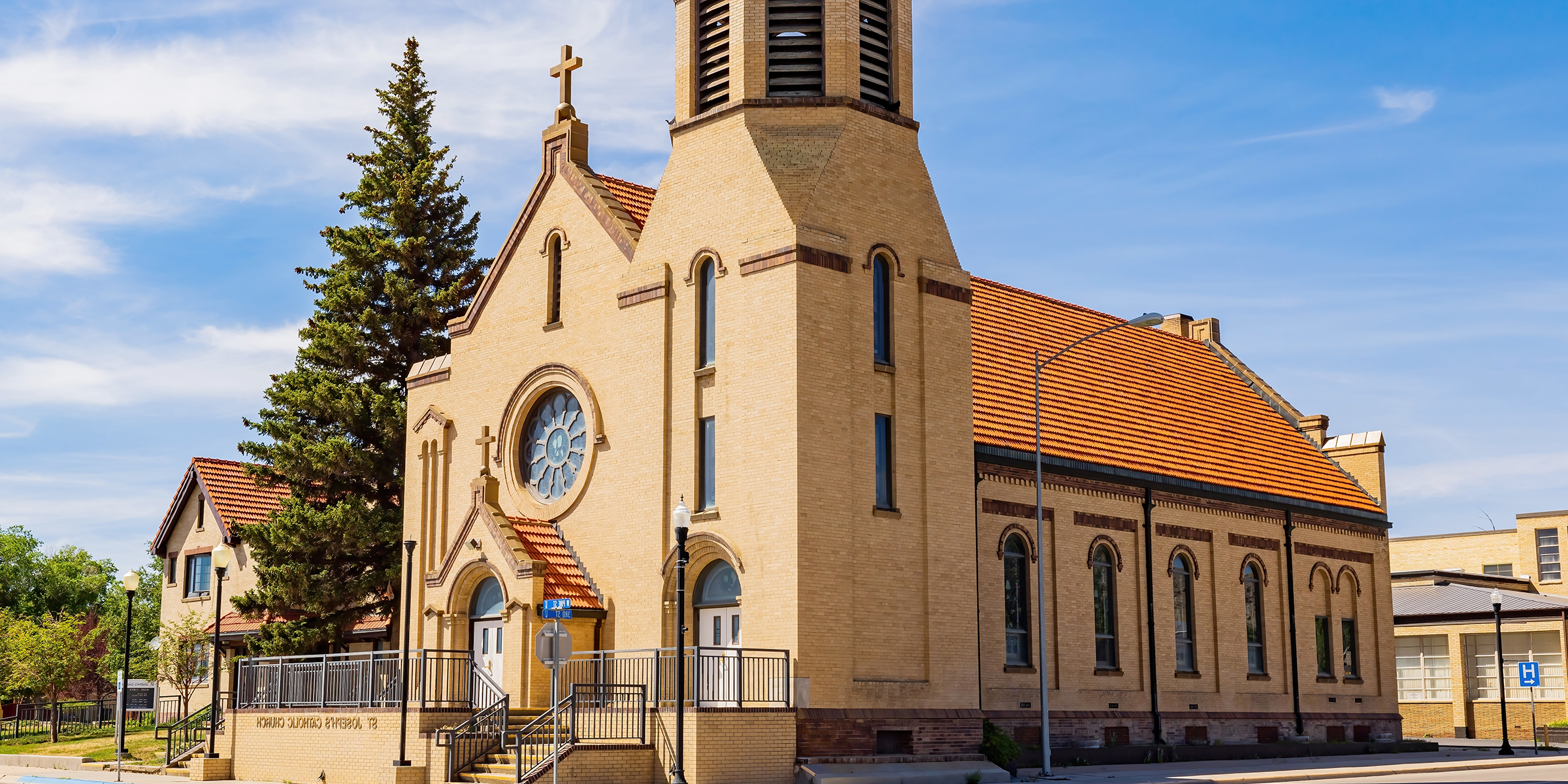 Eine Kirche | Quelle: Shutterstock