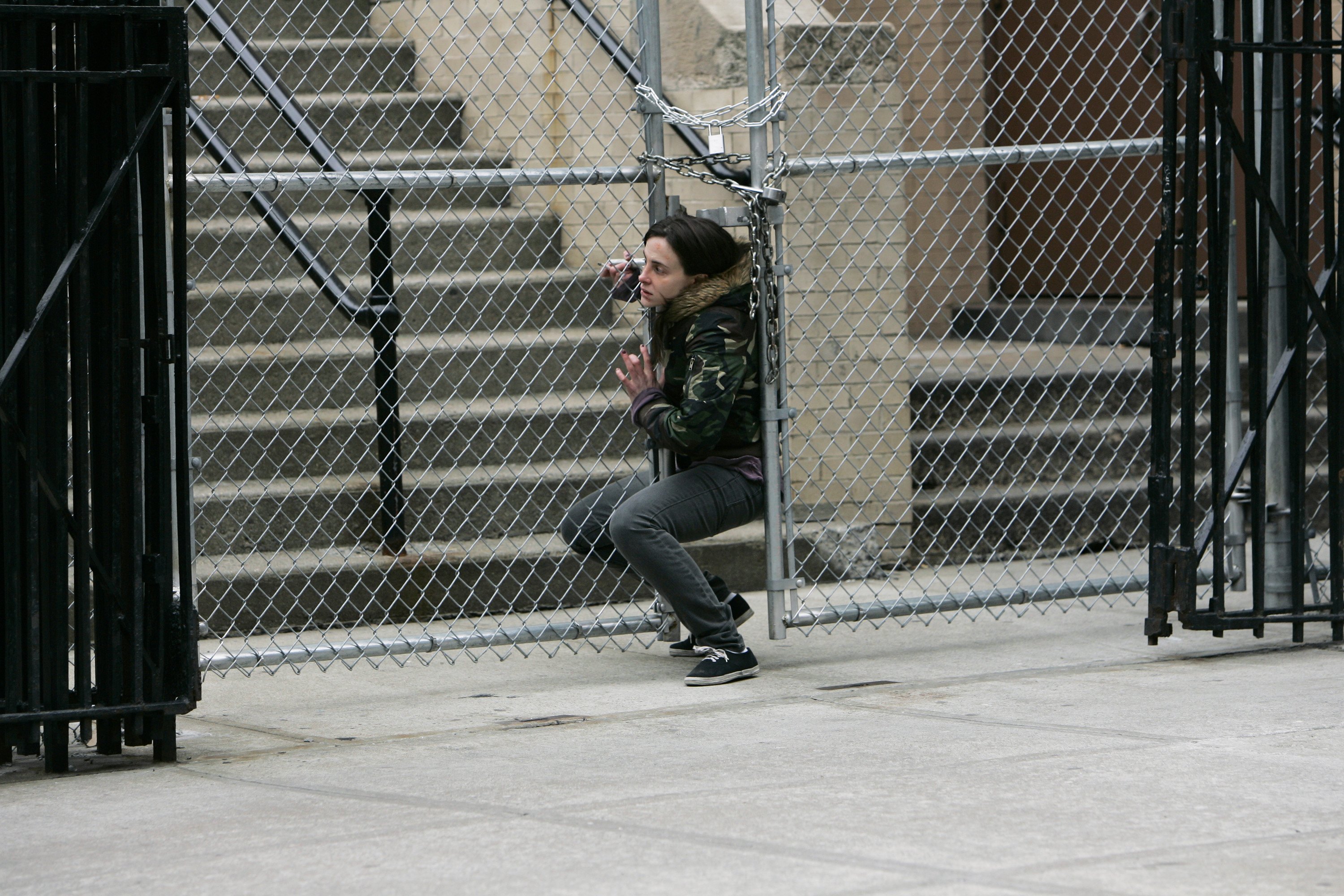 Maria Dizza am Set von "Law & Order", 2008