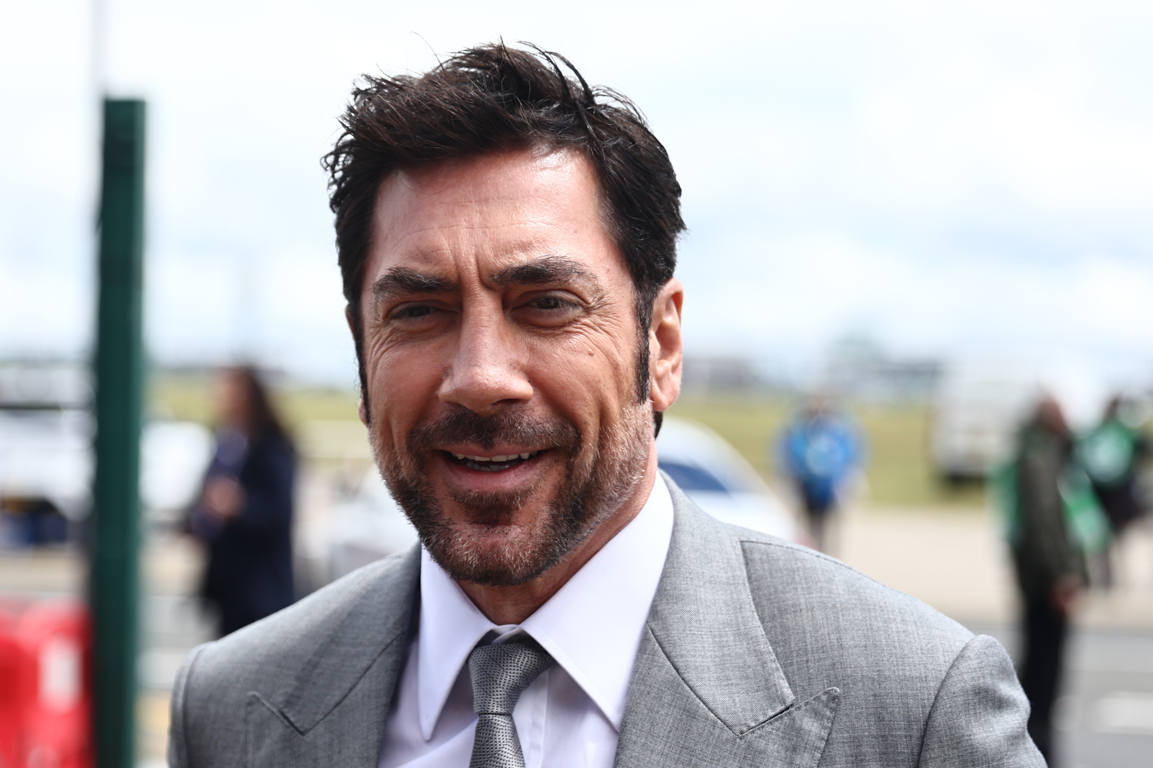 Javier Bardem vor dem Großen Preis von Großbritannien der Formel 1 auf dem Silverstone Circuit in Northampton, England, am 7. Juli 2024. | Quelle: Getty Images