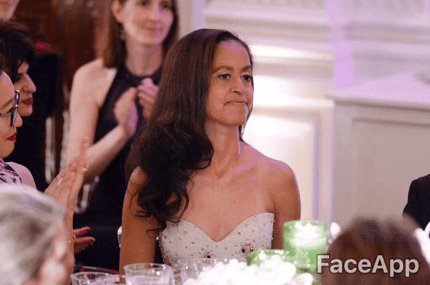 Malia Obama | Quelle: GettyImages / FaceApp