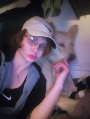Die Bilder aus der GoFundMe-Zeit zeigten Daveigh fernab der kontrollierten Welt der Promi-Fotografie. Sie wurden zu einer Zeit veröffentlicht, als sie Berichten zufolge schwer krank war und Stabilität brauchte. | Quelle: GoFundMe/Help Daveigh Chase Find Comfort & Peace