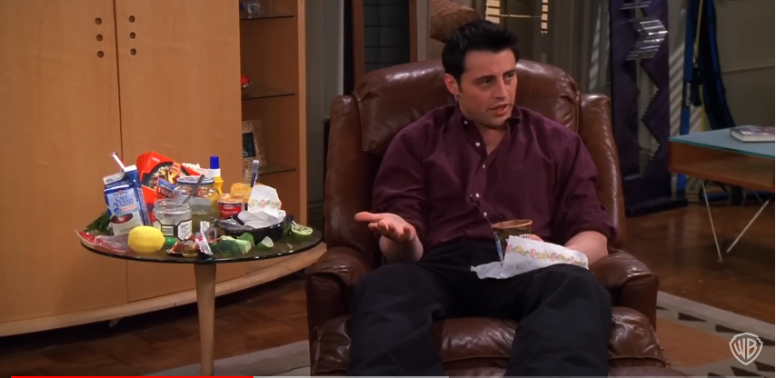 Ein Foto von Matt LeBlanc als Joey Tribbiani in "Friends" | Quelle: YouTube/@warnerbrostv